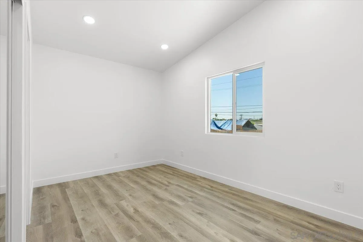 https://cdn.realtyfeed.com/cdn/127/250037315/d28e63188d51c27b361380274a09b0a3.webp