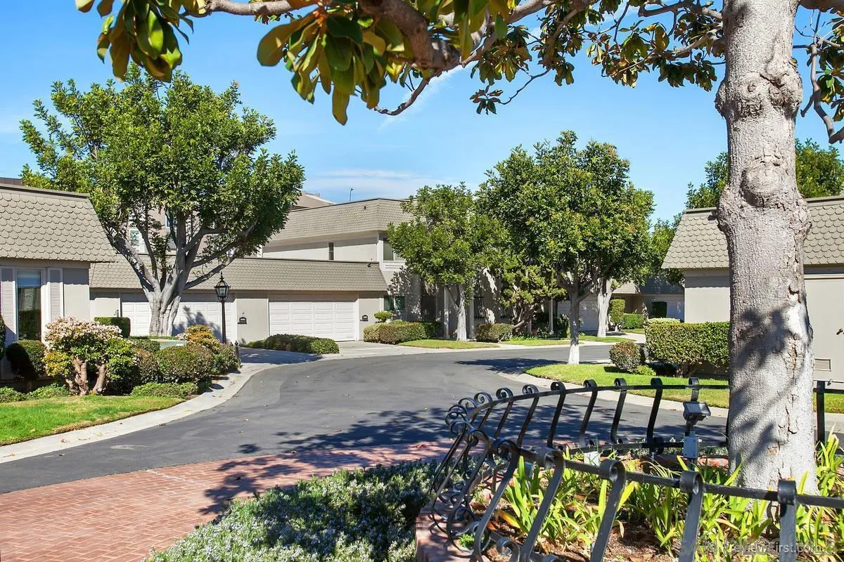 https://cdn.realtyfeed.com/cdn/127/250037318/43df71dd084f5bb1a5159034bff9300b.webp