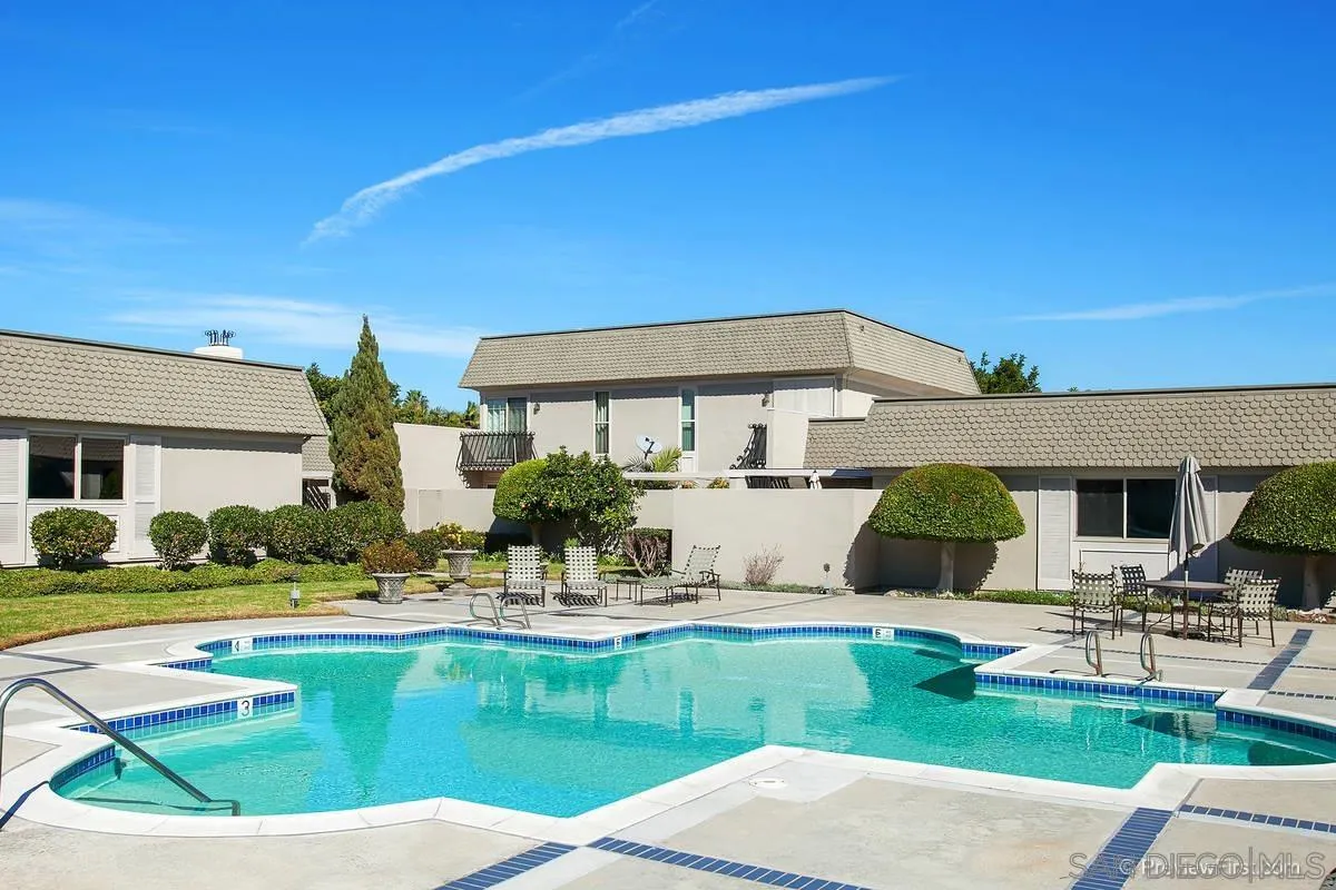 https://cdn.realtyfeed.com/cdn/127/250037318/f52787d107b2e5fce015f3a5a96781a9.webp