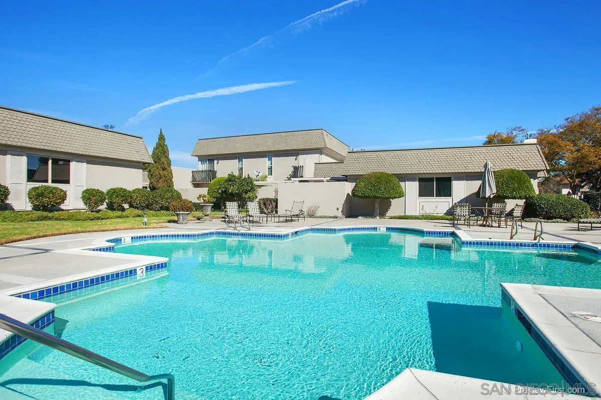 https://cdn.realtyfeed.com/cdn/127/250037318/f99dfedf799bf6db805f0a3ecbb721f4.webp