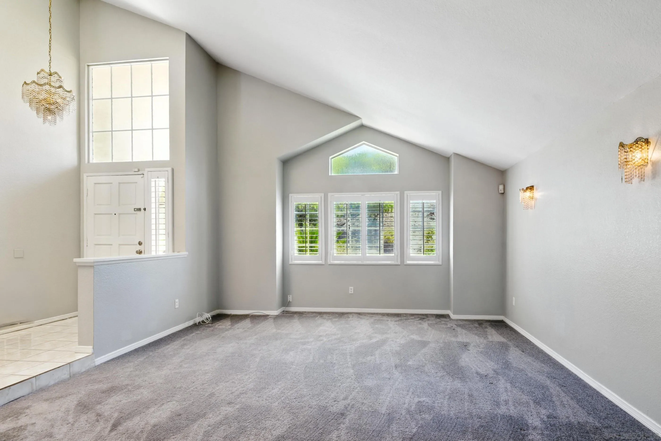 https://cdn.realtyfeed.com/cdn/127/250037319/7deea8ac69b253040515a6bb0b365911.webp
