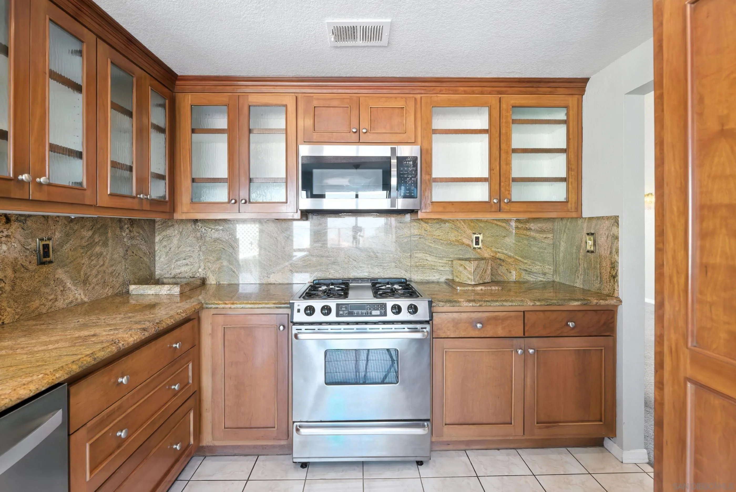https://cdn.realtyfeed.com/cdn/127/250037319/f9738dac1d1be9a7d75ff1f657918e89.webp