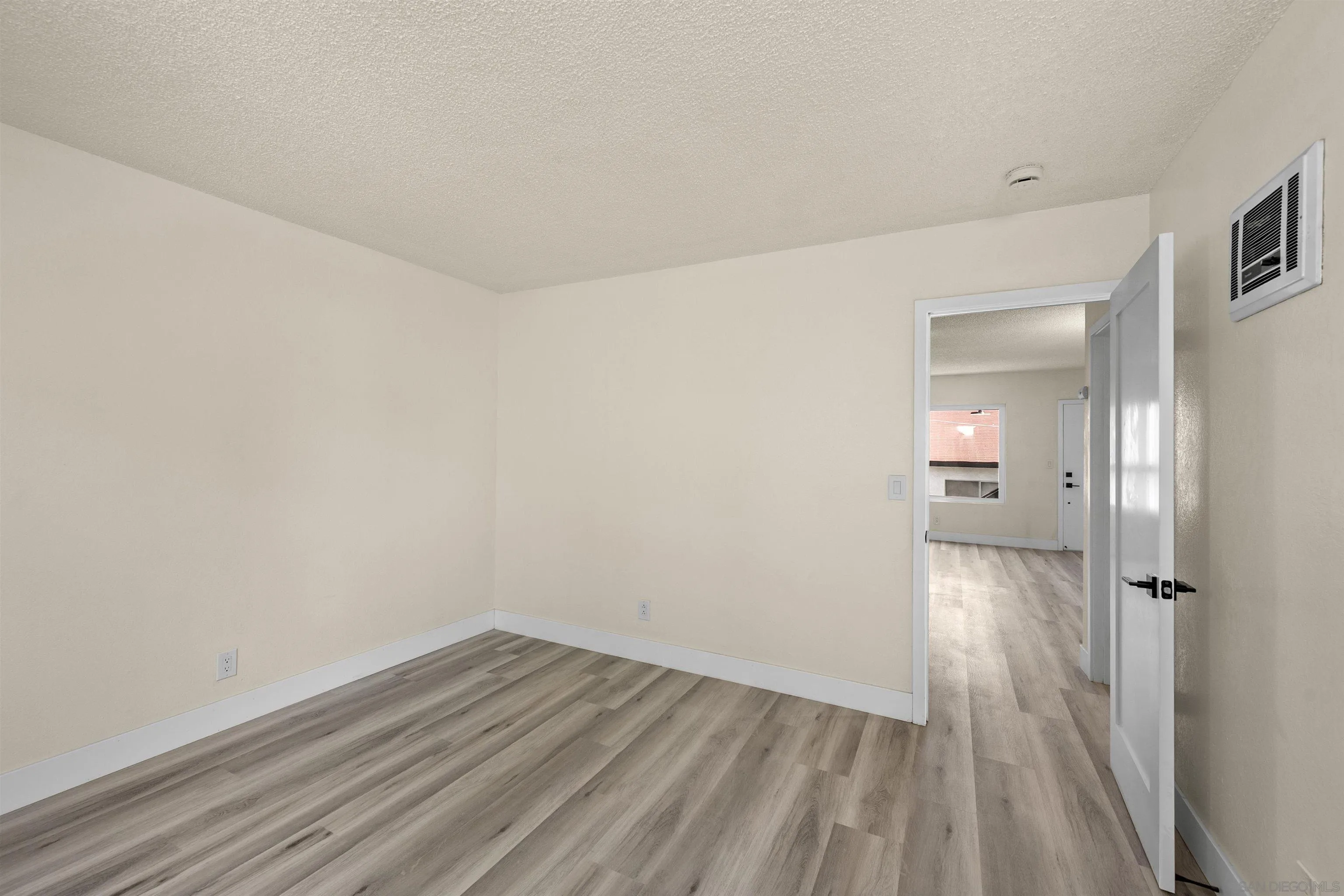 https://cdn.realtyfeed.com/cdn/127/250037322/13785d667de951573dd52f3c5aa80aa5.webp