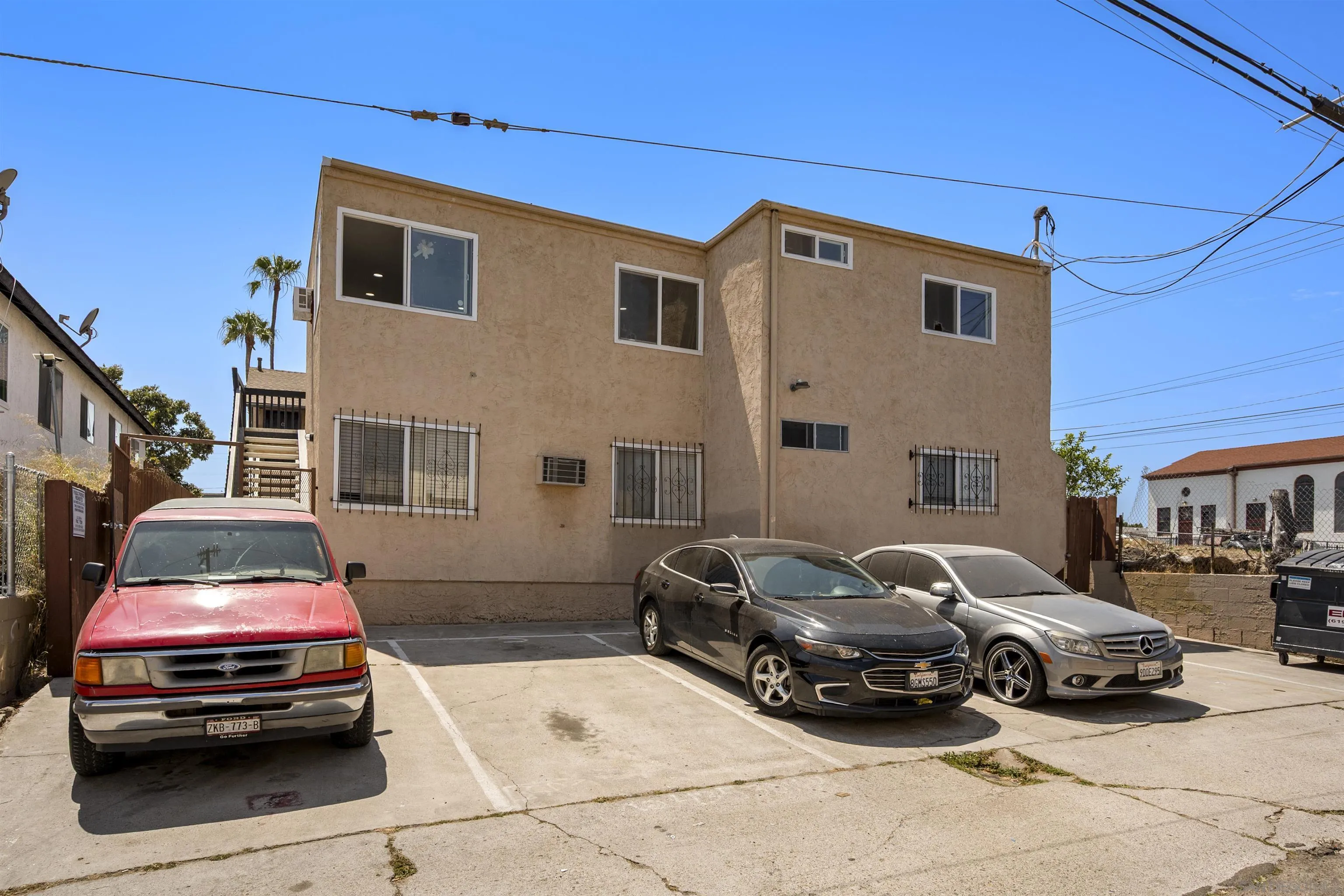 https://cdn.realtyfeed.com/cdn/127/250037322/15c3ab0af634f08e4b3dc70e2a9f6c9c.webp