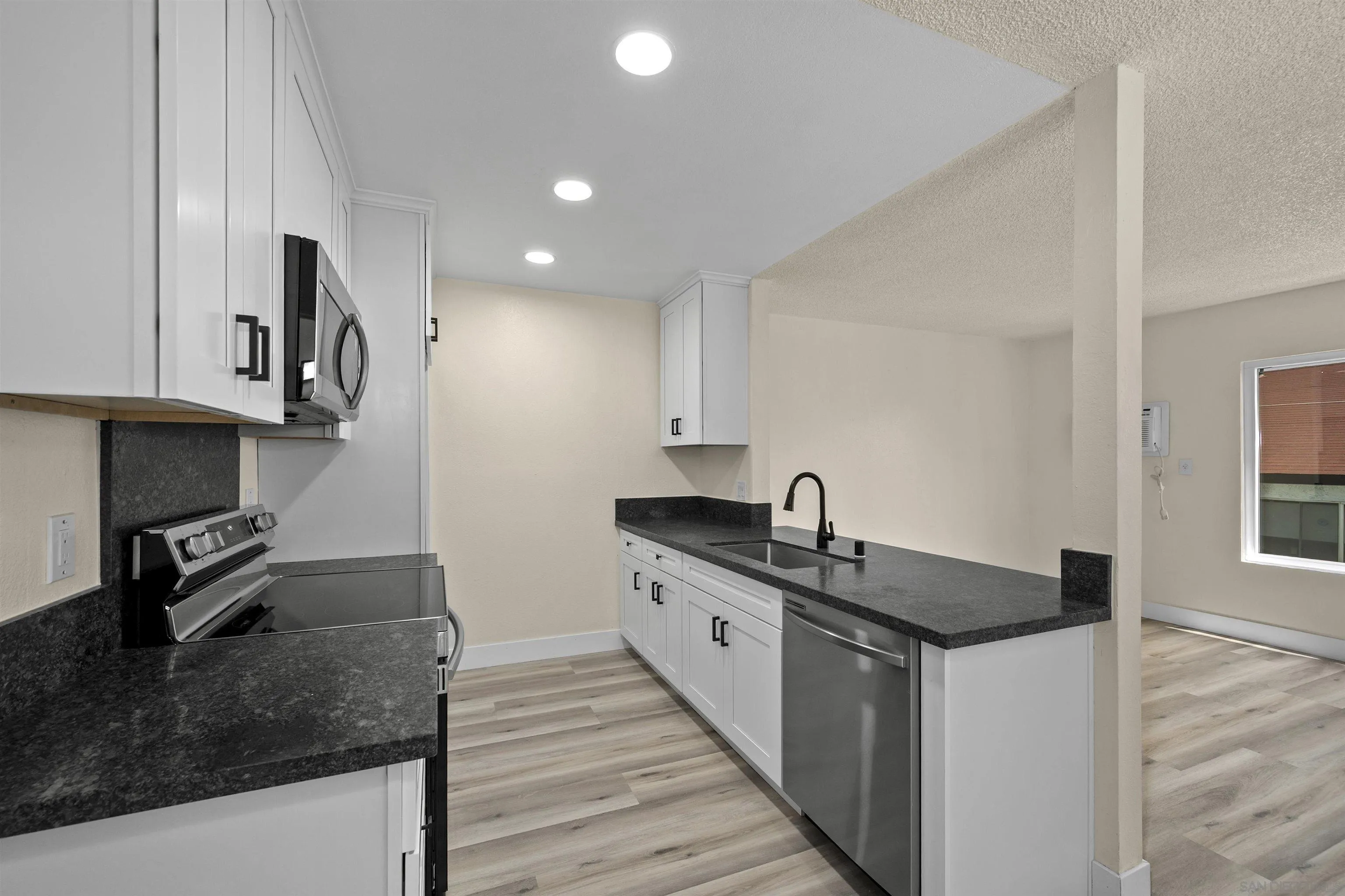 https://cdn.realtyfeed.com/cdn/127/250037322/2885b5d05003f2853818a94fc7ea3a03.webp