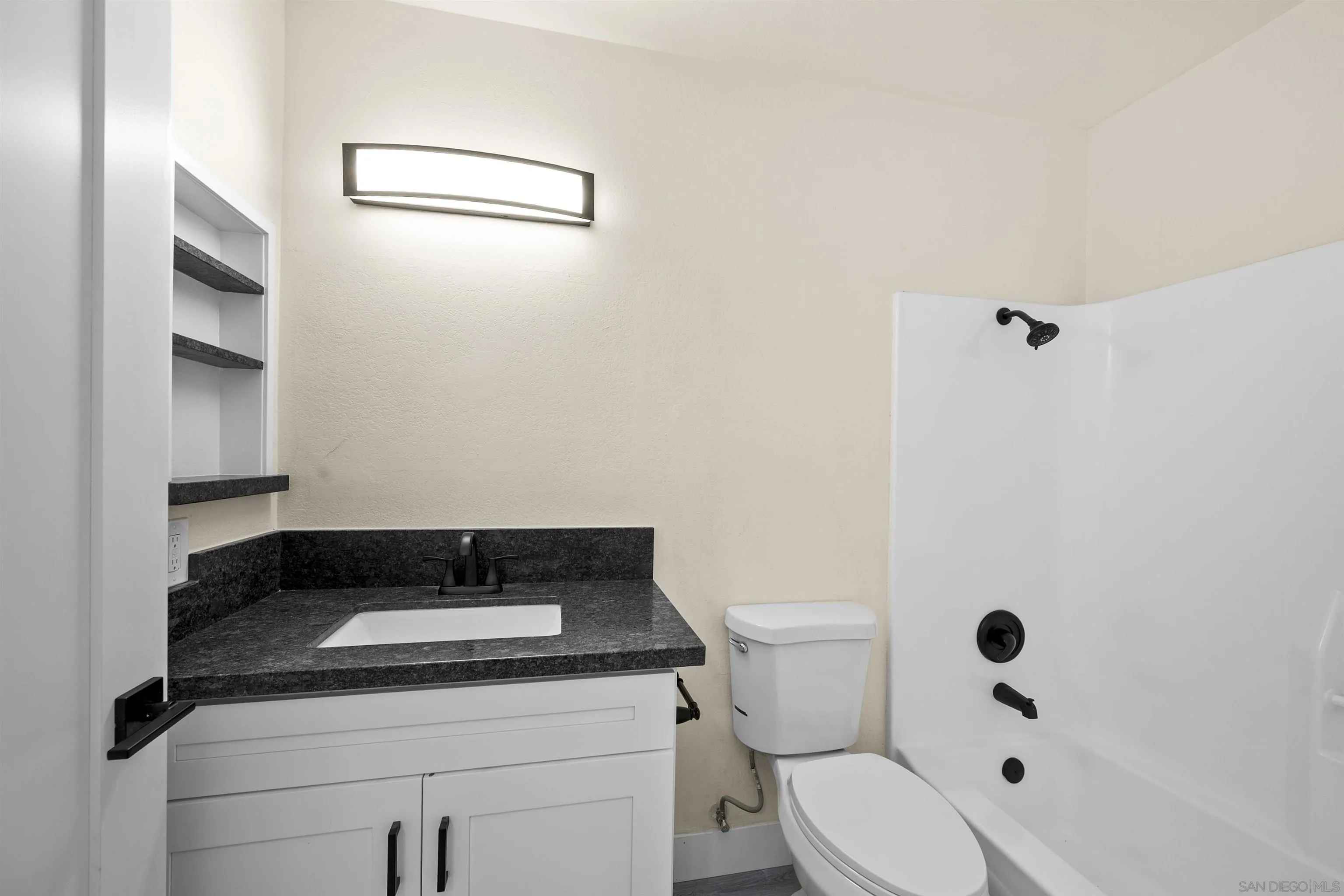 https://cdn.realtyfeed.com/cdn/127/250037322/2d38faa96067b00d71fd219e23a109f9.webp