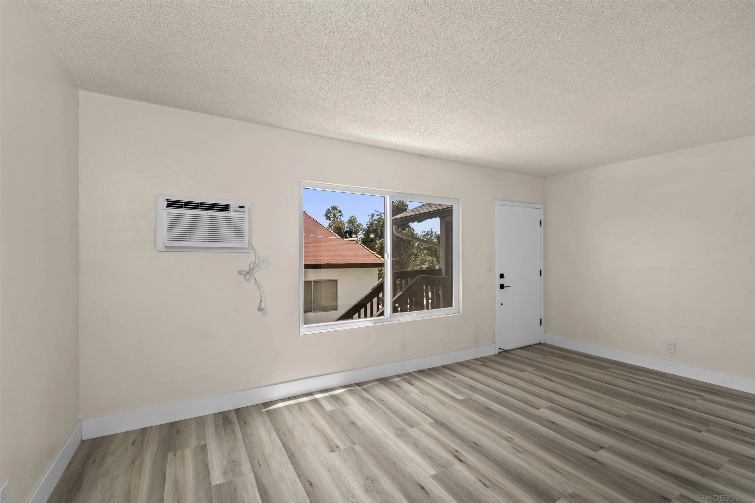 https://cdn.realtyfeed.com/cdn/127/250037322/3213ec9e426ca3f2dc1fa8be6dc78c0e.webp