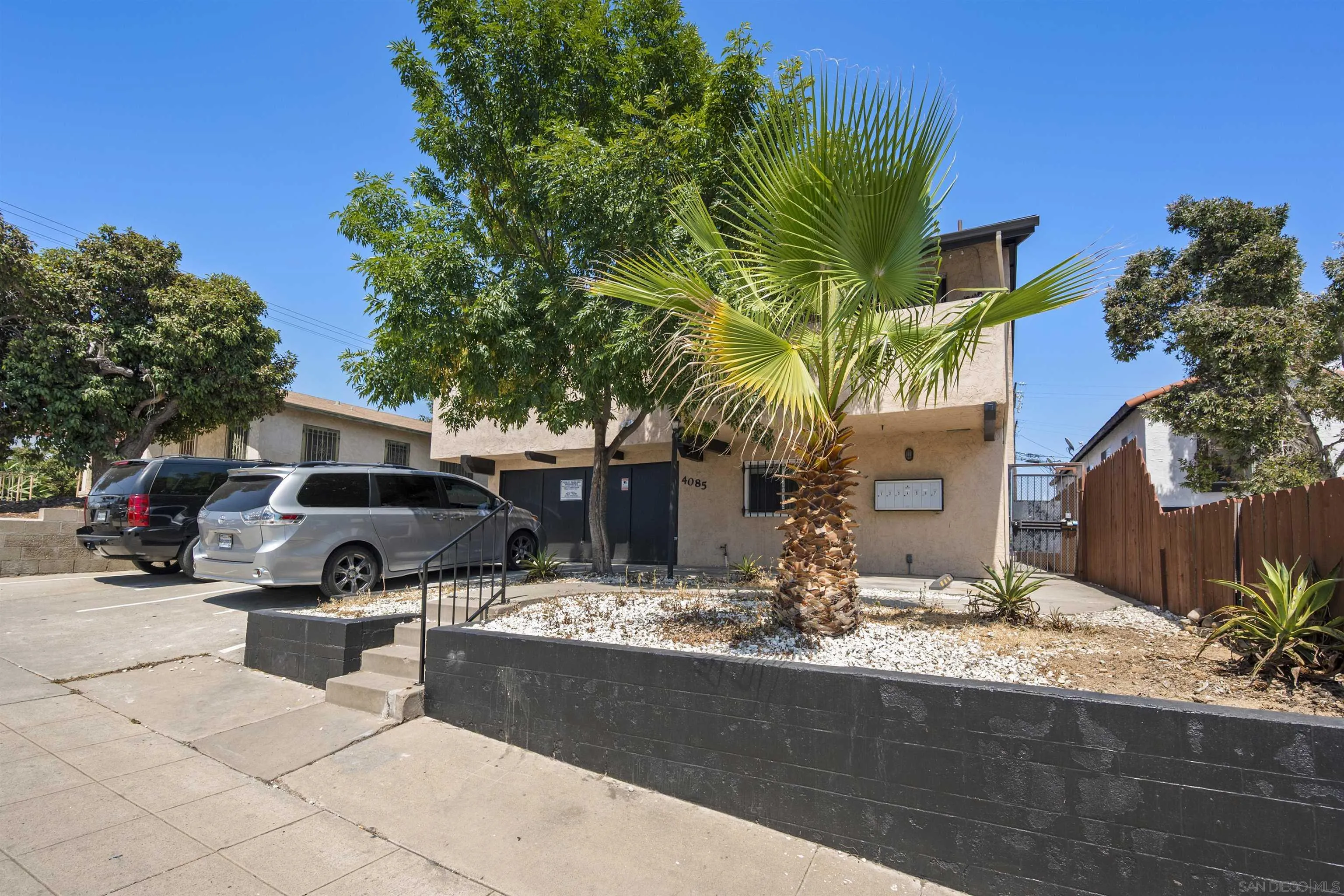 https://cdn.realtyfeed.com/cdn/127/250037322/d019eb1b274f3bc9a45a439f4987dc5d.webp