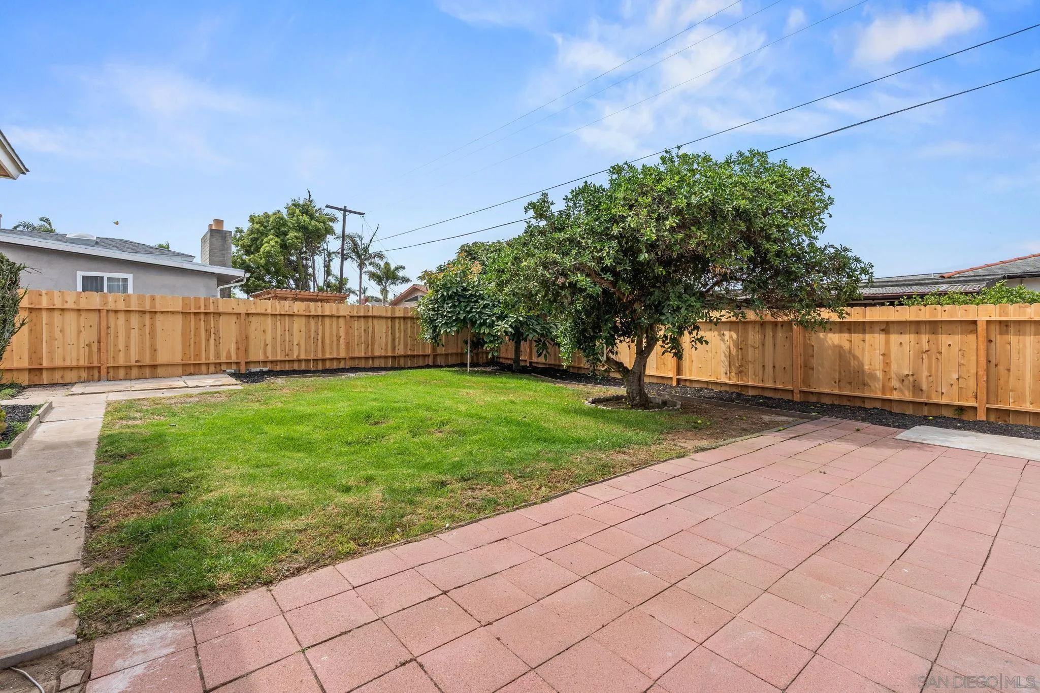 https://cdn.realtyfeed.com/cdn/127/250037323/77742b9e150ff793c3b8cb5b336f4886.webp