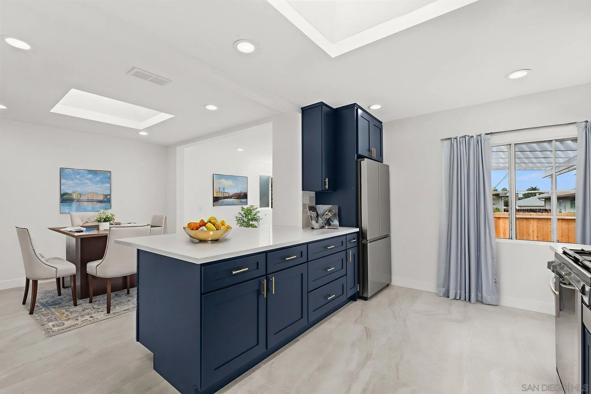 https://cdn.realtyfeed.com/cdn/127/250037323/a271a1e771bc52cb37f70db83f2f8f34.webp