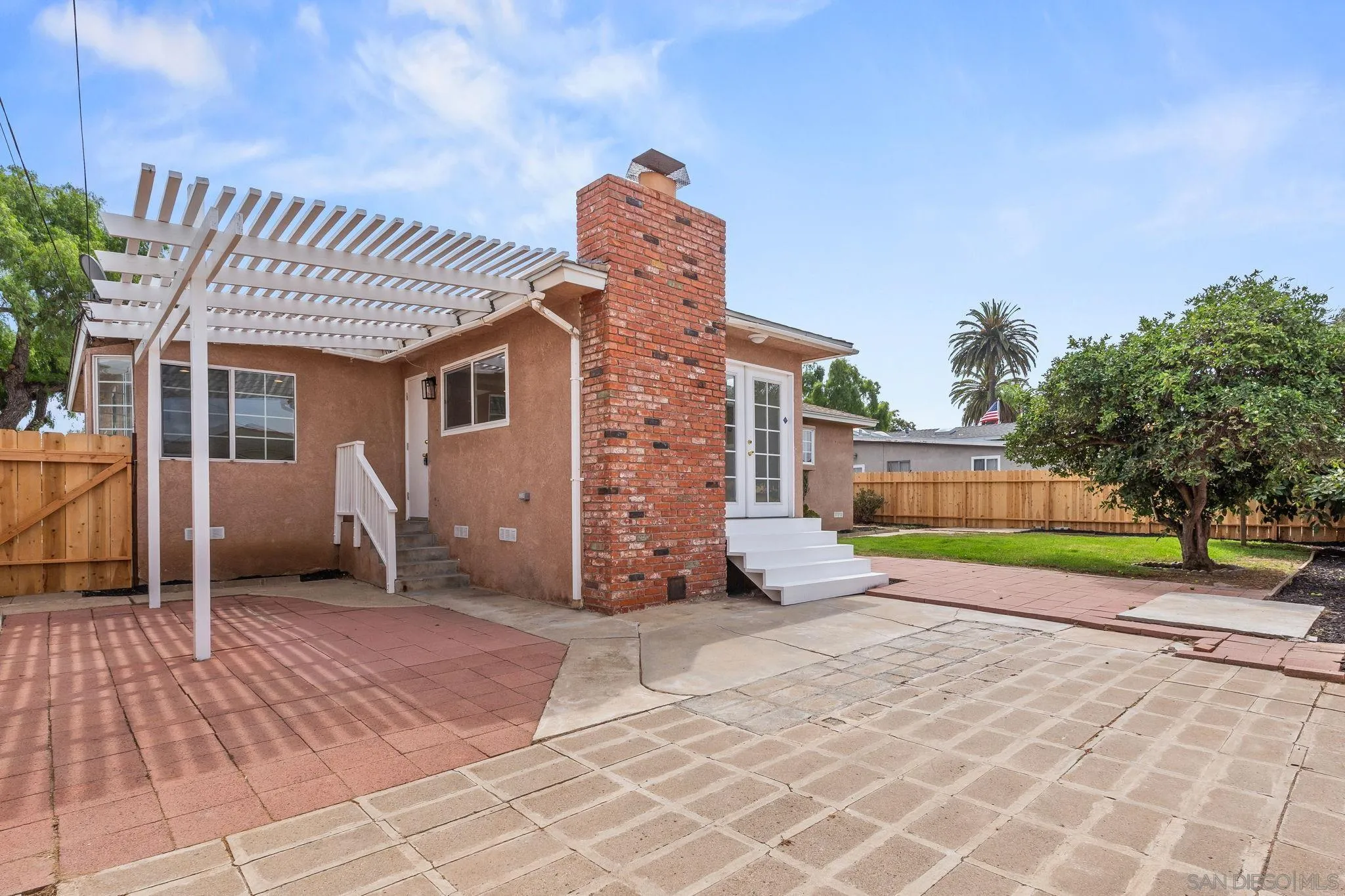 https://cdn.realtyfeed.com/cdn/127/250037323/f5681586c634c47befced858a22577bc.webp