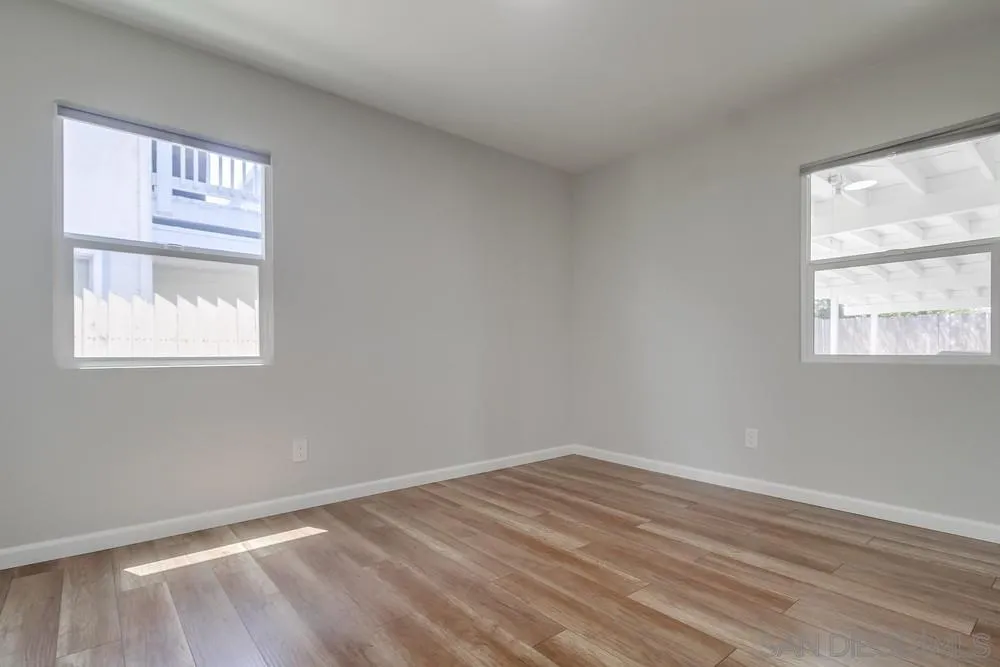 https://cdn.realtyfeed.com/cdn/127/250037324/162caf495d6cd0a98347aaa34462bcf8.webp