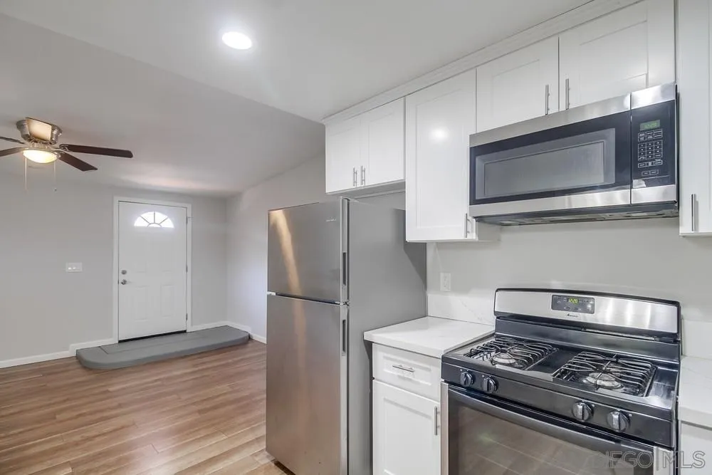 https://cdn.realtyfeed.com/cdn/127/250037324/41092e97b31c54f70d80963d185ed4c2.webp