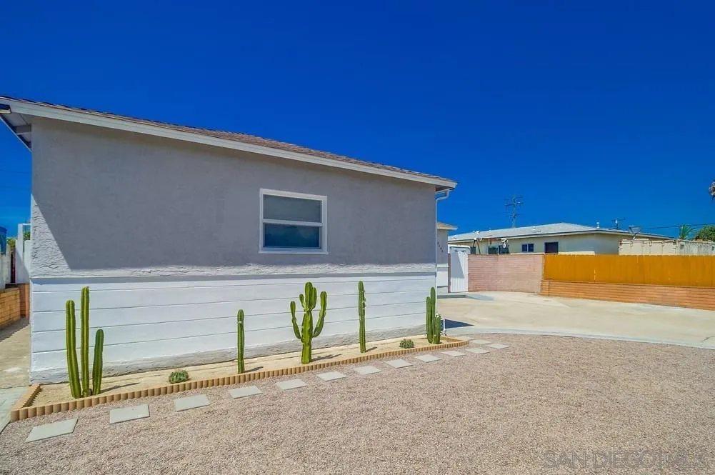 https://cdn.realtyfeed.com/cdn/127/250037324/62dd5531ee0b078310771c77e1456f63.webp