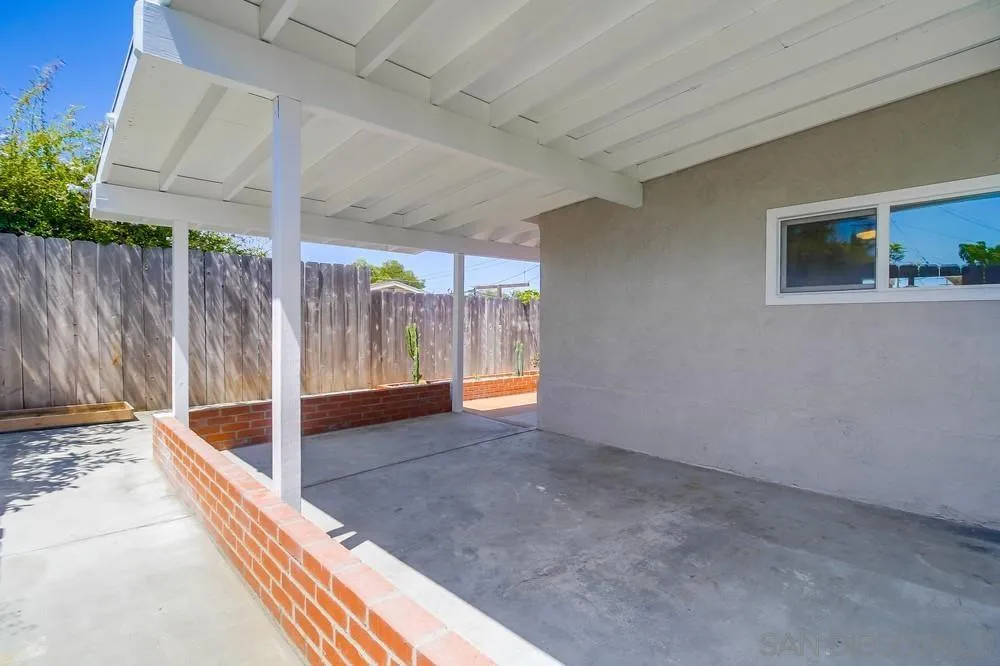 https://cdn.realtyfeed.com/cdn/127/250037324/6cb3d618d91c0dac5516f6b1453a46e5.webp