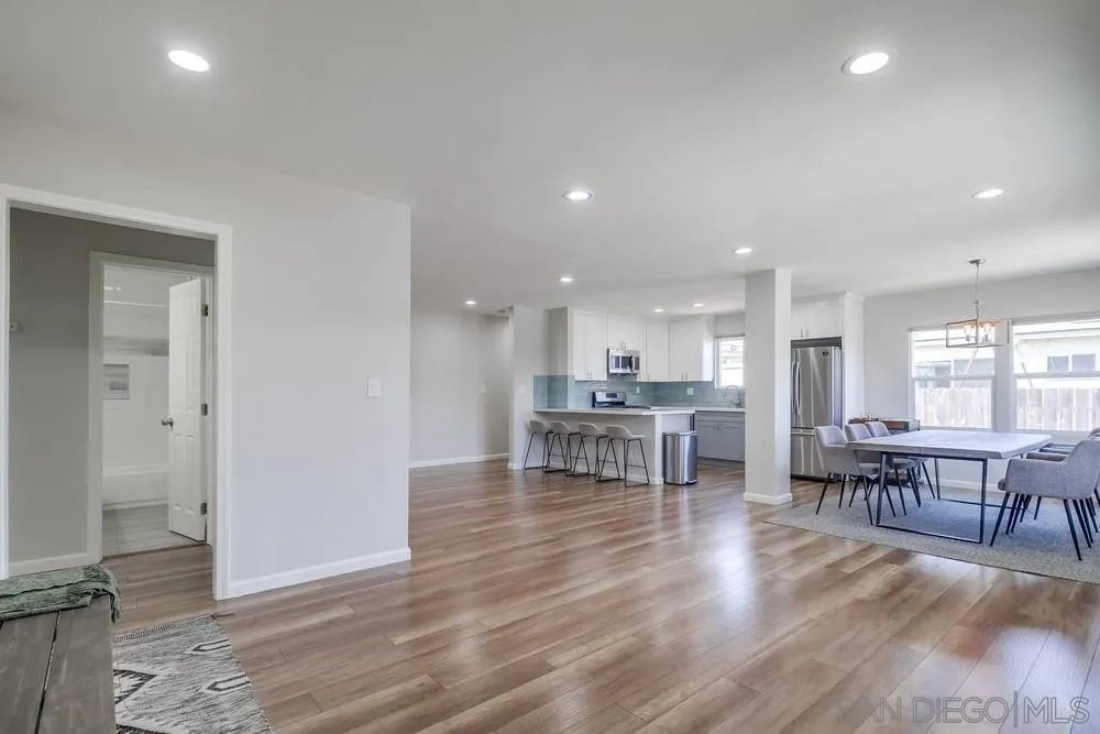 https://cdn.realtyfeed.com/cdn/127/250037324/a61dbd3d2f5931c19c9fcd0d30b3a306.webp