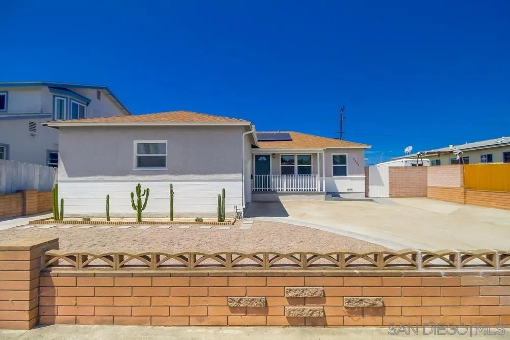 https://cdn.realtyfeed.com/cdn/127/250037324/b3a5d3130898a13372ed07bb1fc3bc03.webp