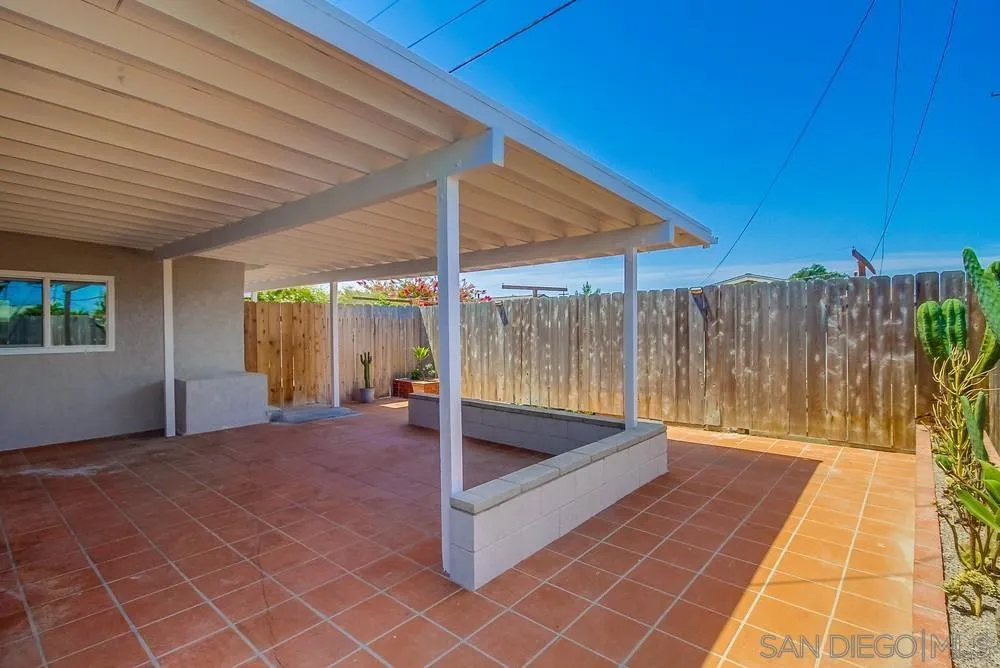https://cdn.realtyfeed.com/cdn/127/250037324/be701e5314afee12c414a5a50a76a57d.webp