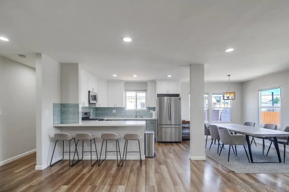 https://cdn.realtyfeed.com/cdn/127/250037324/bf8ed7af3172b546a7abdbbb8f0738e6.webp