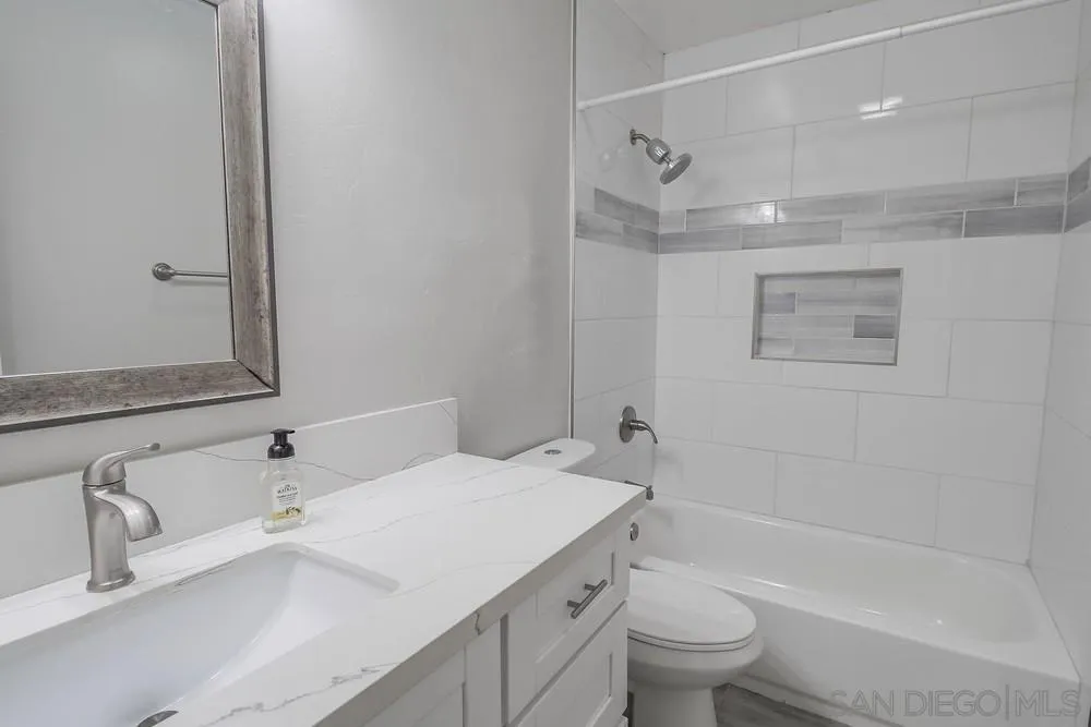 https://cdn.realtyfeed.com/cdn/127/250037324/e698d0506f78bc466b0624a095361445.webp