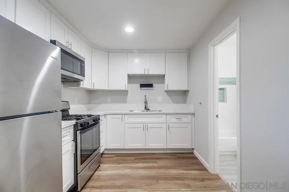 https://cdn.realtyfeed.com/cdn/127/250037324/f67fdf692249194e9f155d8a7c47b517.webp