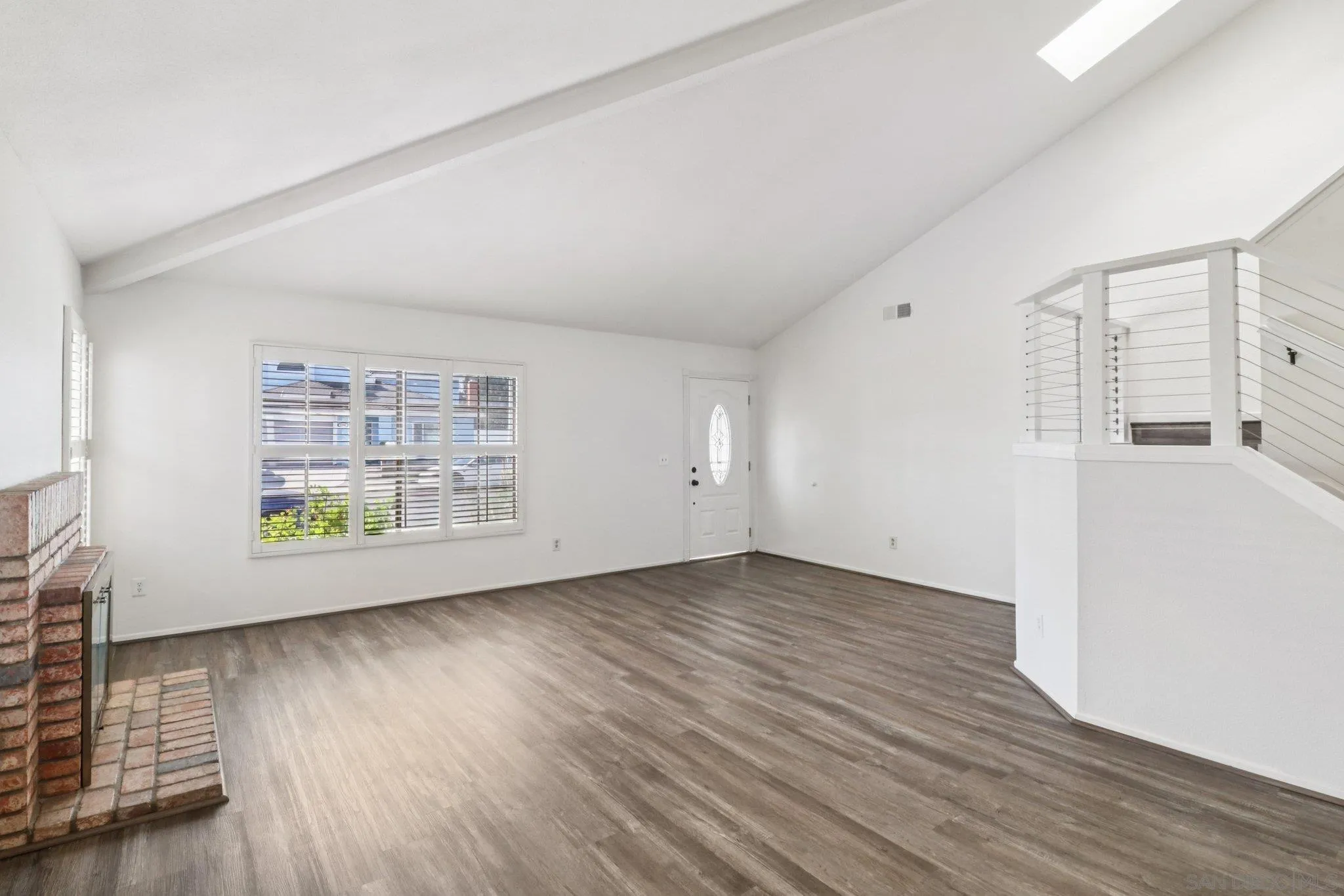 https://cdn.realtyfeed.com/cdn/127/250037326/4f2509777bfbdbaabf321c5950c007f5.webp