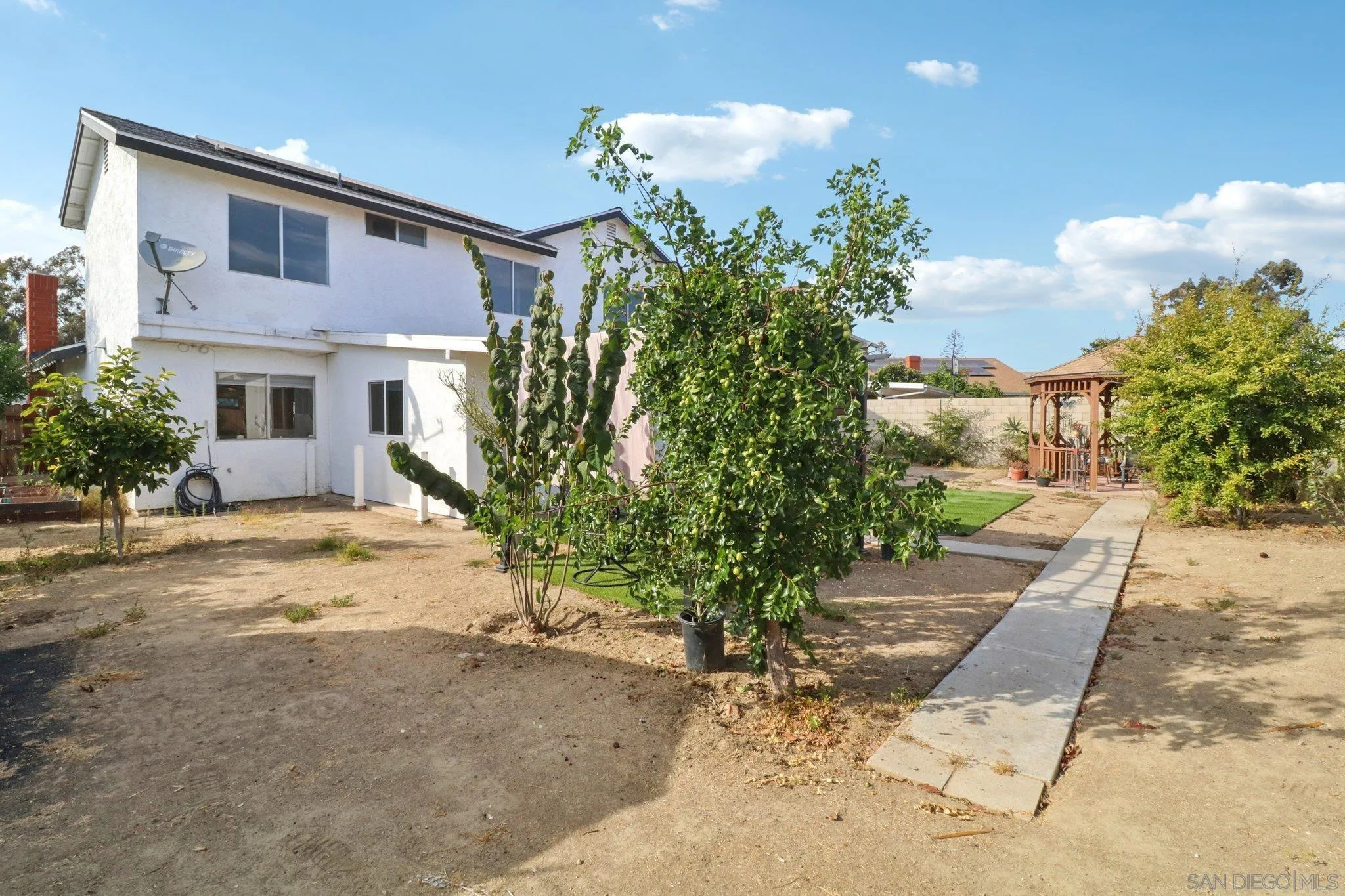 https://cdn.realtyfeed.com/cdn/127/250037326/7eba02e7af1850f7d9a07a0585e8f113.webp