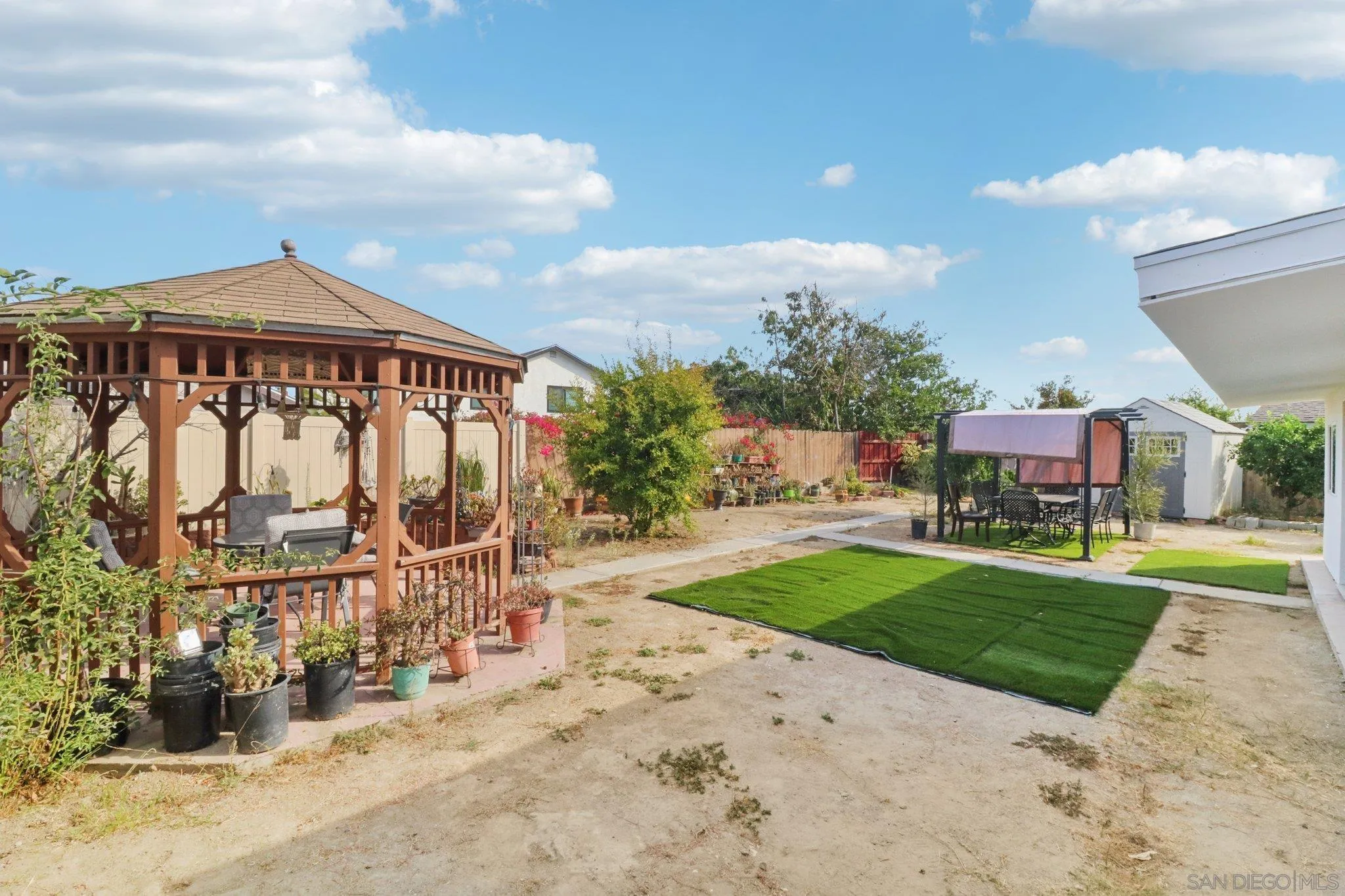 https://cdn.realtyfeed.com/cdn/127/250037326/c98fc5e7b0010255d4e4a6e3ad722eb1.webp