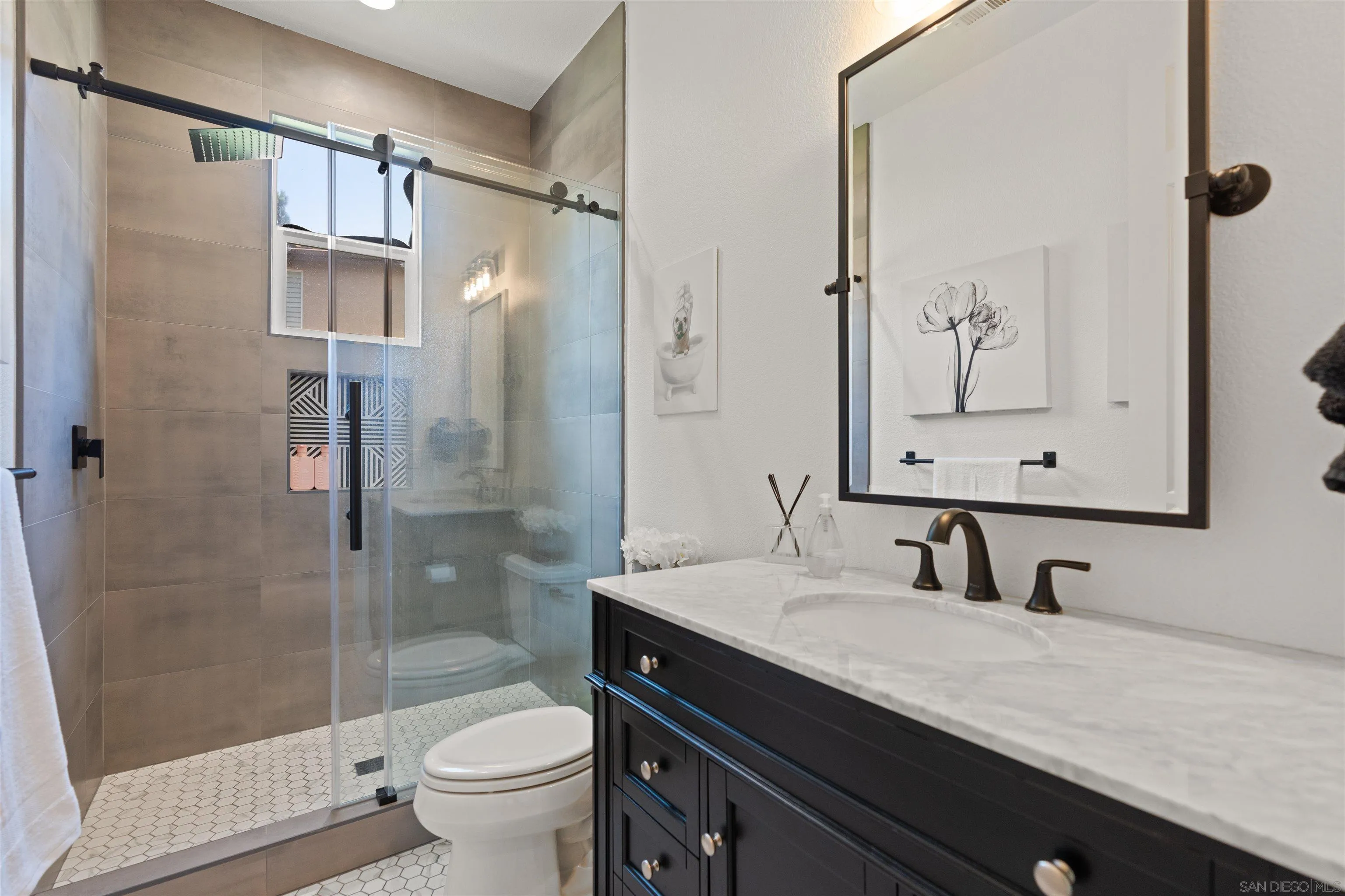 https://cdn.realtyfeed.com/cdn/127/250037333/1c5221b370068ac43d344c1453923b3b.webp