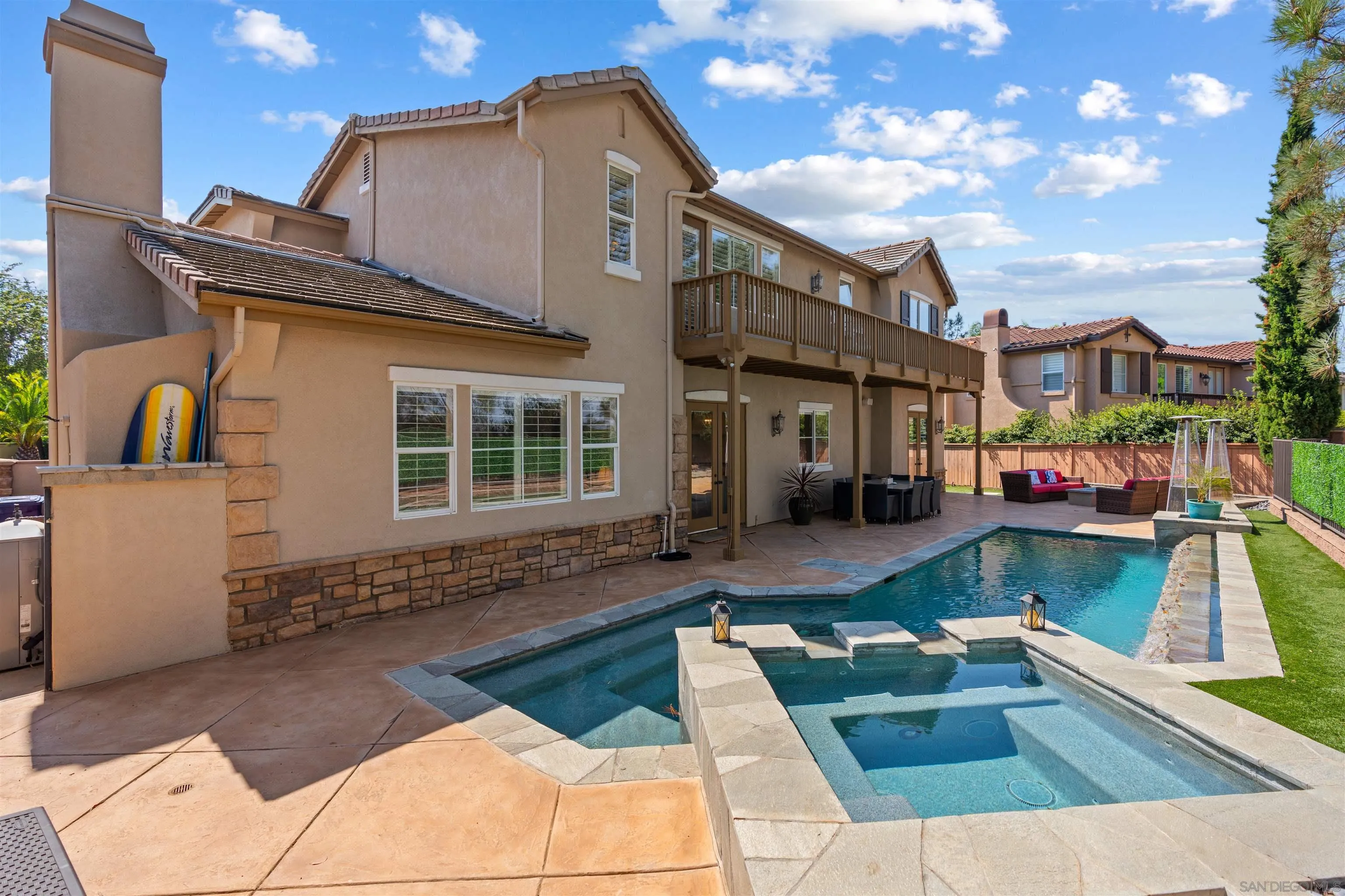 https://cdn.realtyfeed.com/cdn/127/250037333/57aa525bfca8968b308725192e781b93.webp