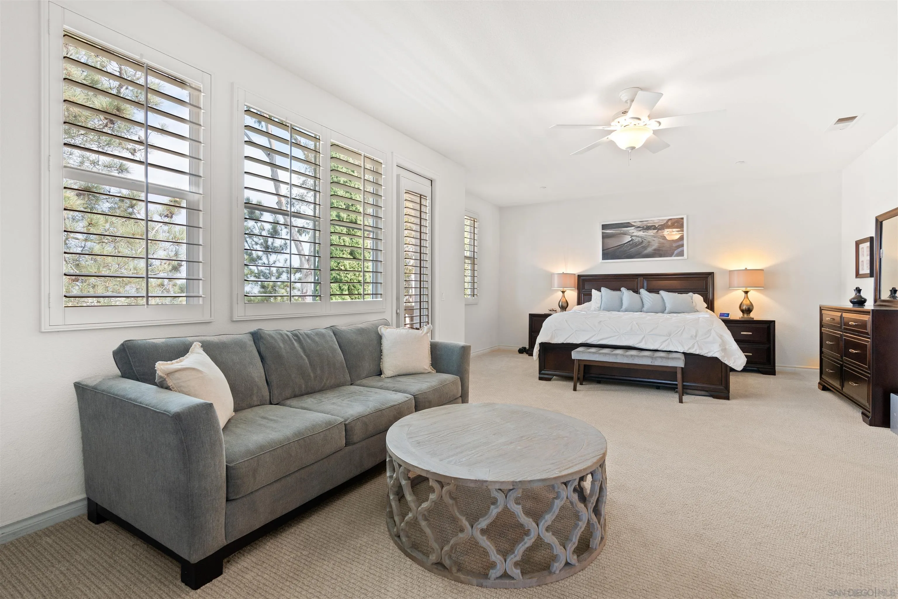 https://cdn.realtyfeed.com/cdn/127/250037333/c99ffff17335daa97d72dbf9c8867599.webp