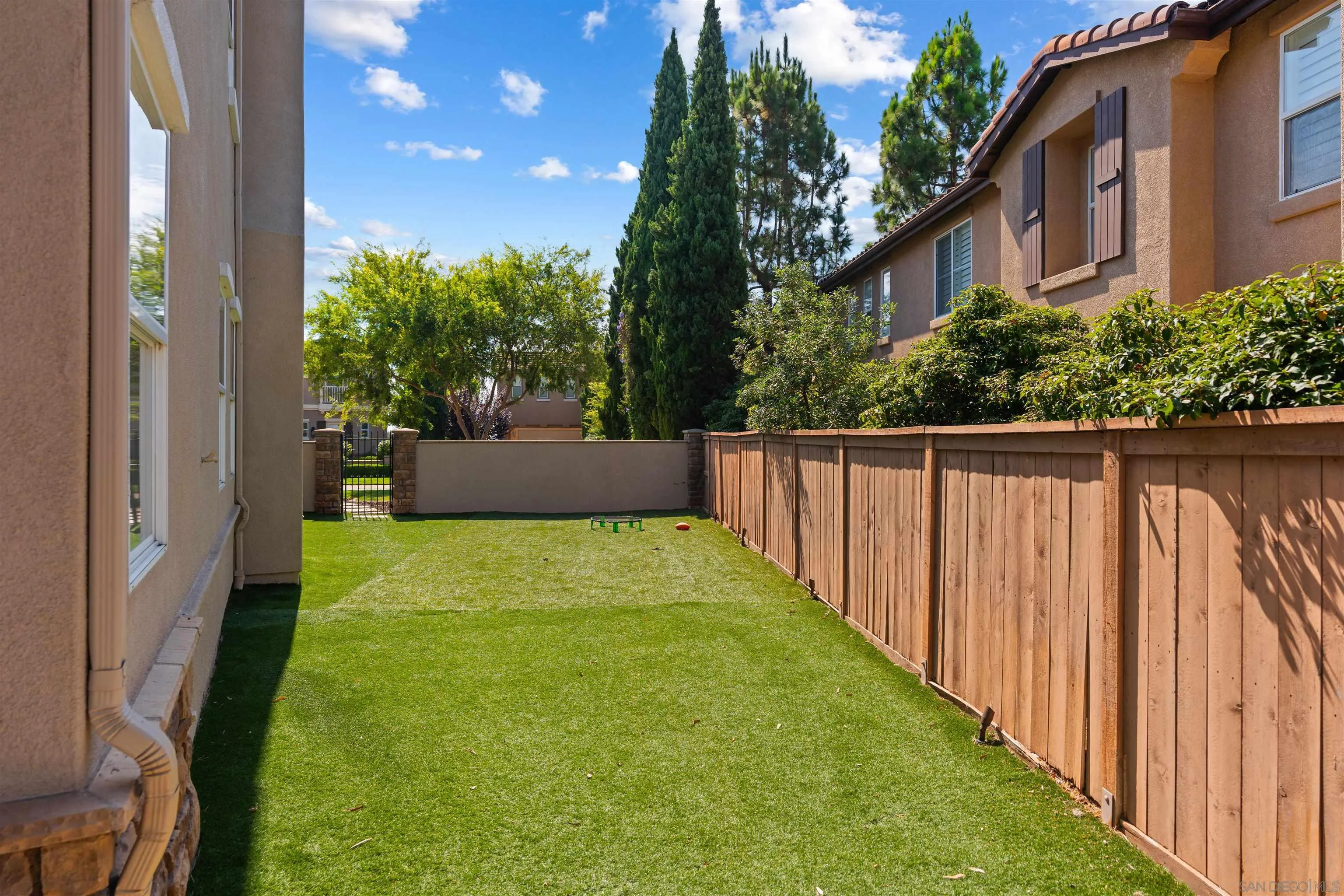 https://cdn.realtyfeed.com/cdn/127/250037333/e131a55b3155ee922b53d5067e513516.webp