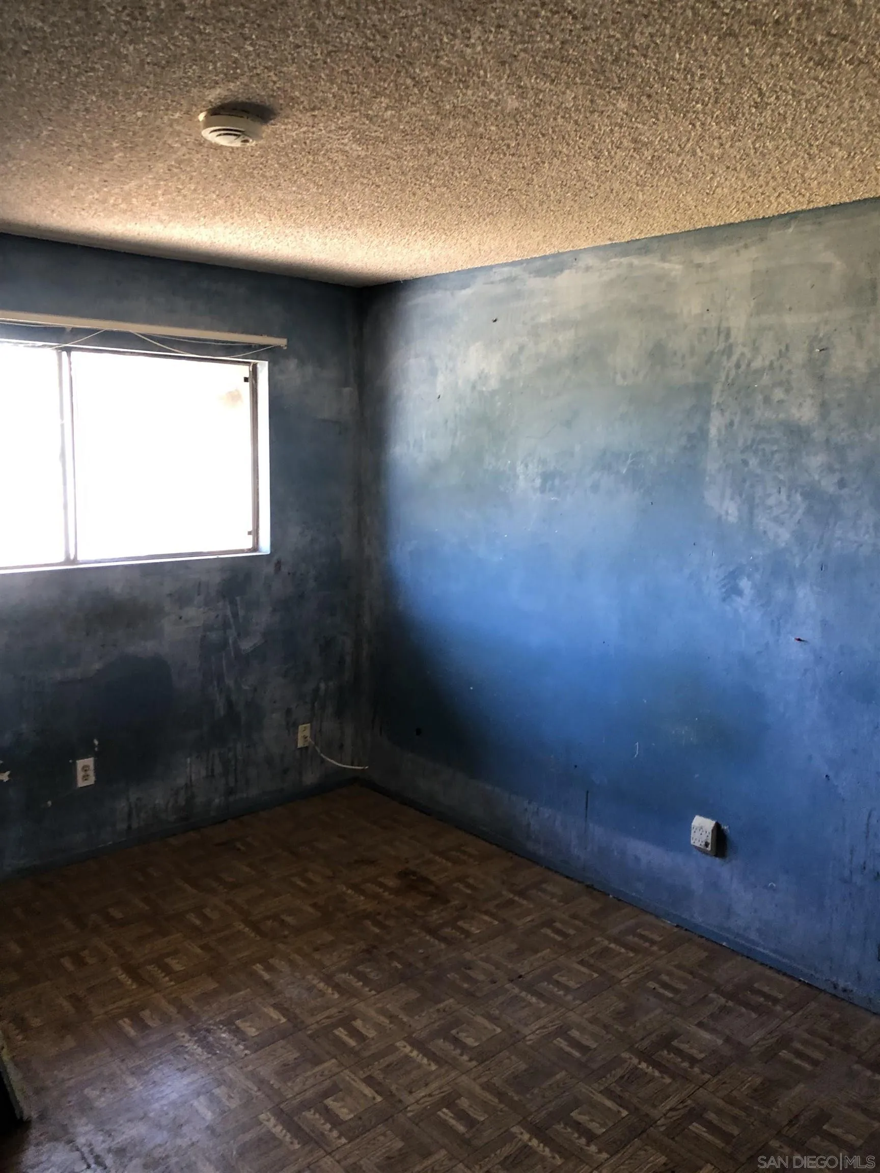 https://cdn.realtyfeed.com/cdn/127/250037334/3ce27ff81bcf97d9357aac3f9b7afd92.webp