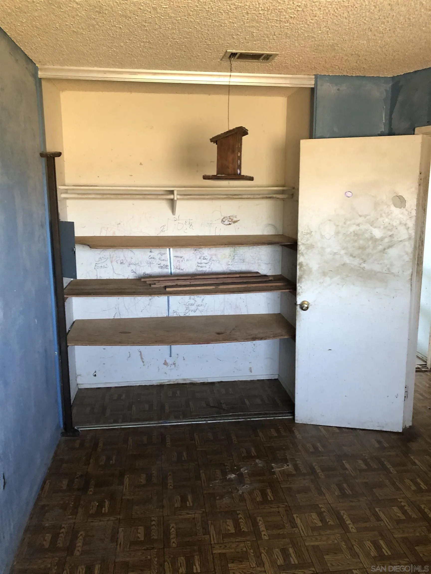 https://cdn.realtyfeed.com/cdn/127/250037334/456c9fbc7ef2c471c2d6f48b6a612ee3.webp