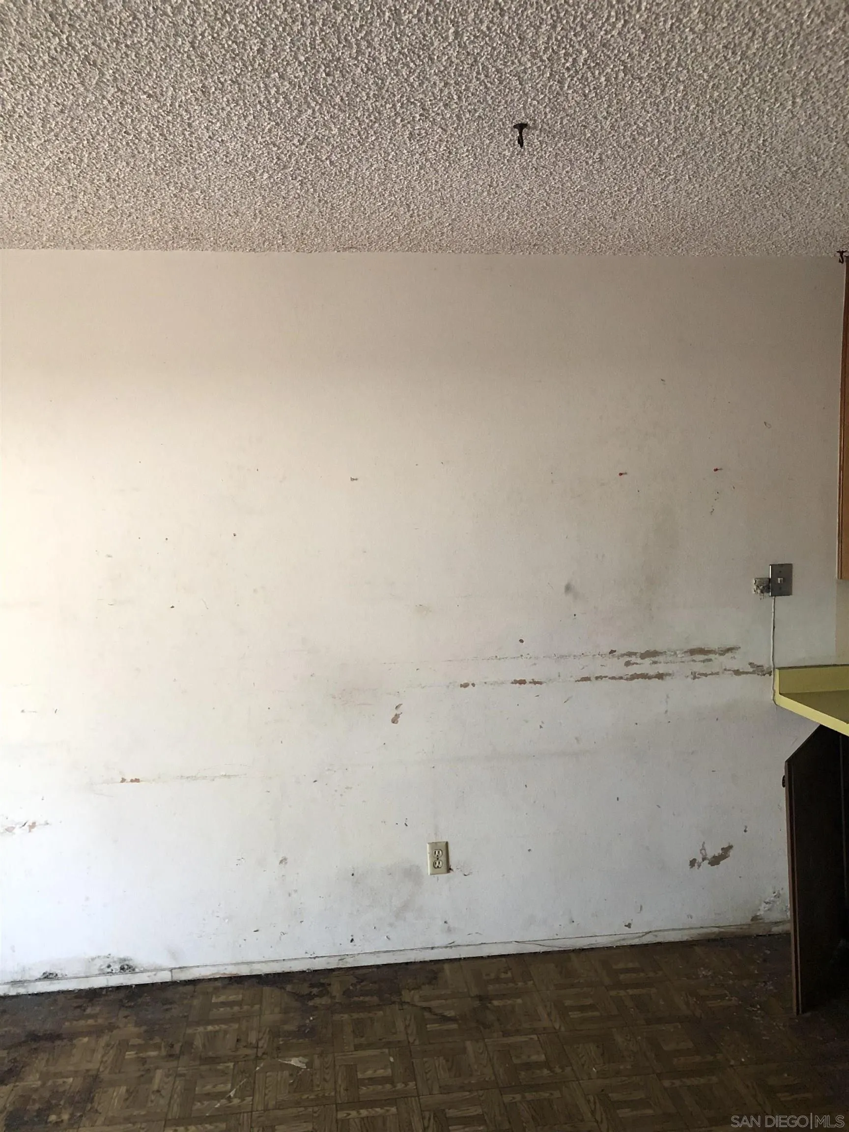 https://cdn.realtyfeed.com/cdn/127/250037334/df6e47f7b169e35e43453f5c251a8a71.webp