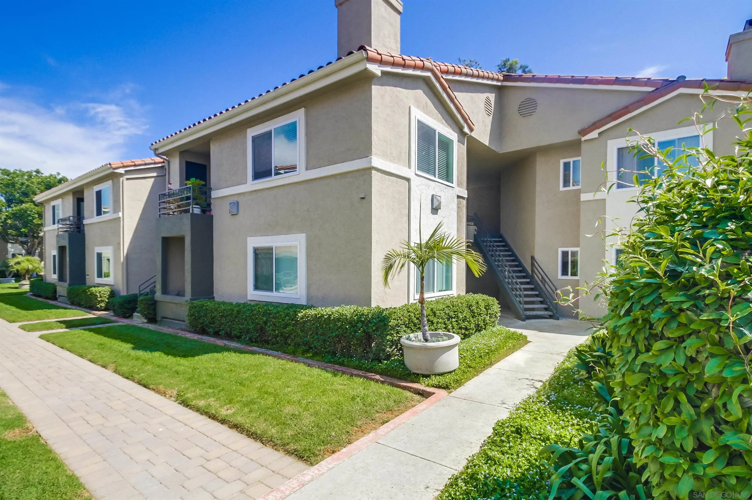 https://cdn.realtyfeed.com/cdn/127/250037335/07cbfbe5bb3e7e2ff3e99e1316c05577.webp