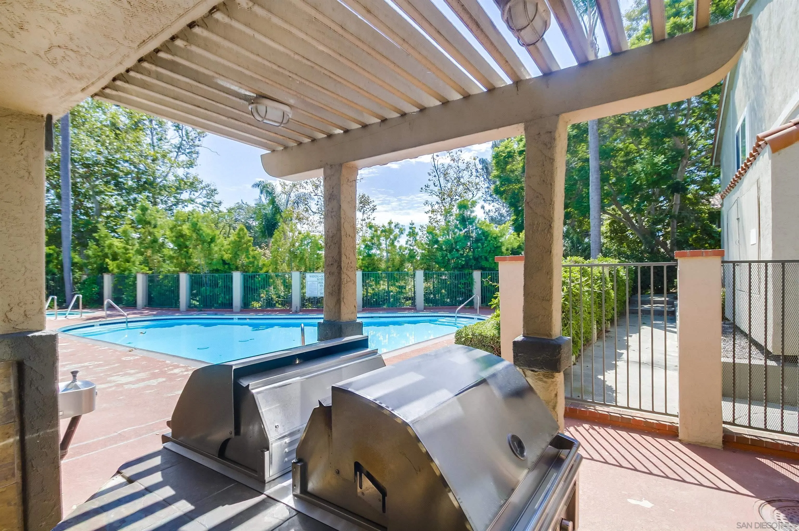 https://cdn.realtyfeed.com/cdn/127/250037335/10c2136ade99d63cb845785c2121d460.webp