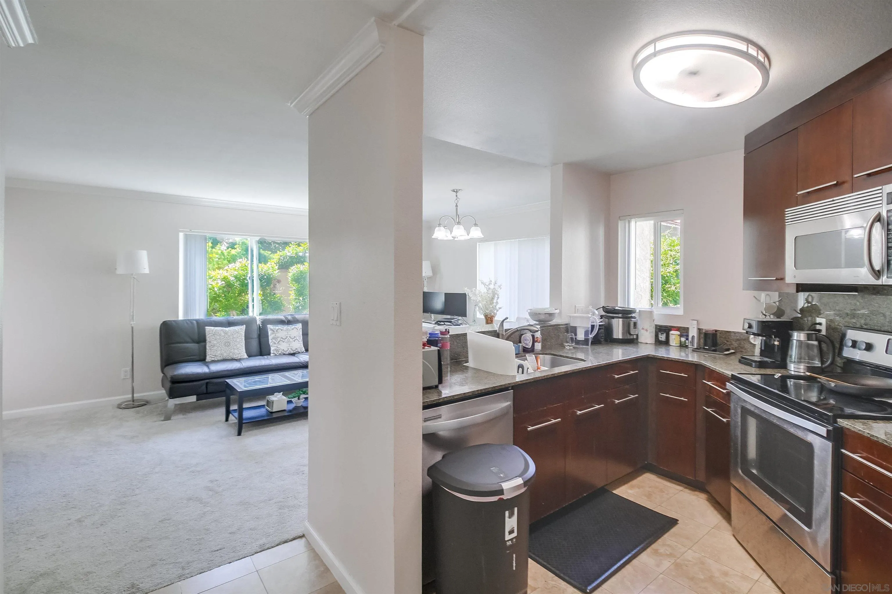 https://cdn.realtyfeed.com/cdn/127/250037335/8446e4fecfc7c23e3f7af085e93f6351.webp