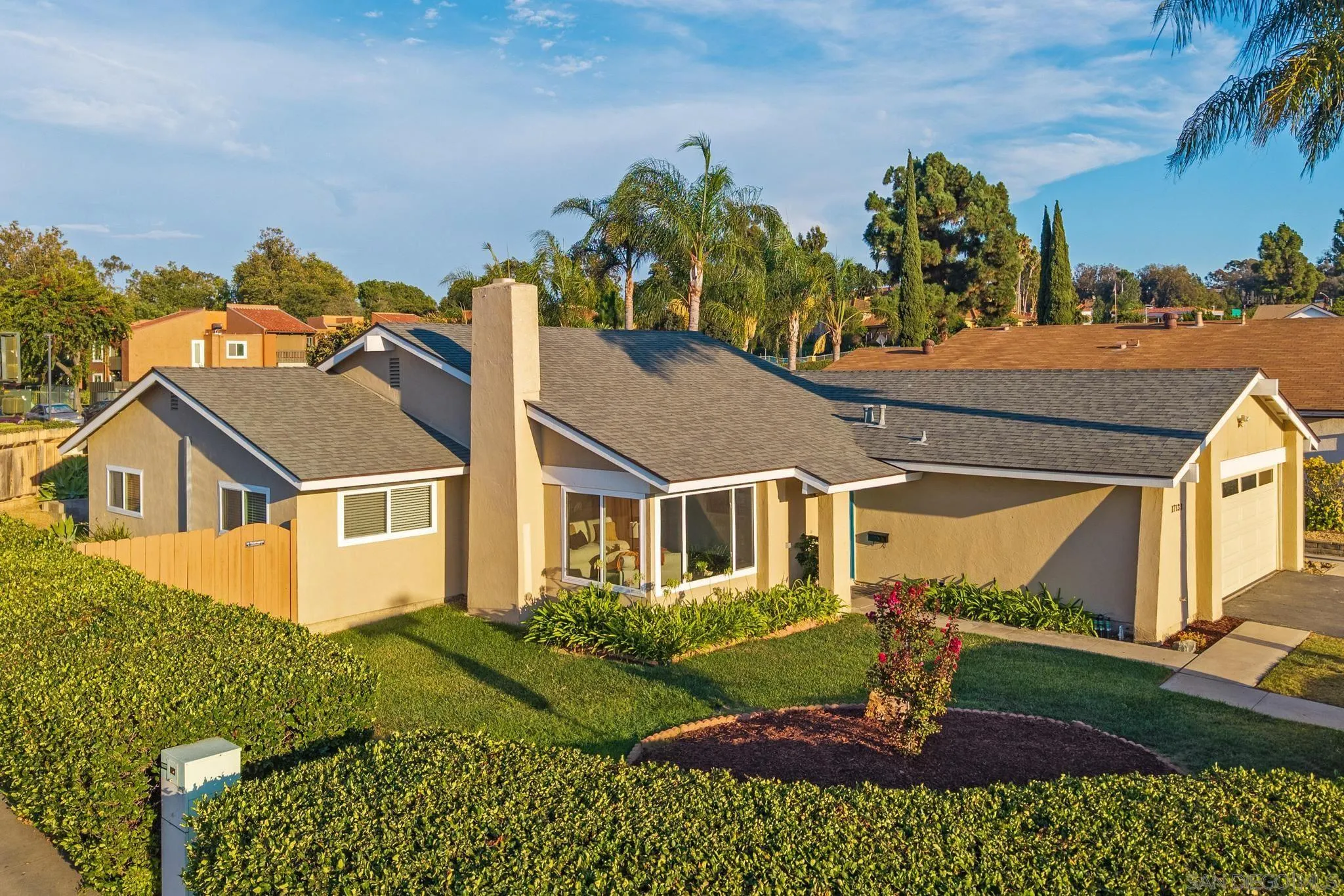 https://cdn.realtyfeed.com/cdn/127/250037336/89f3ade0794857a3b820ec0818b03ad3.webp