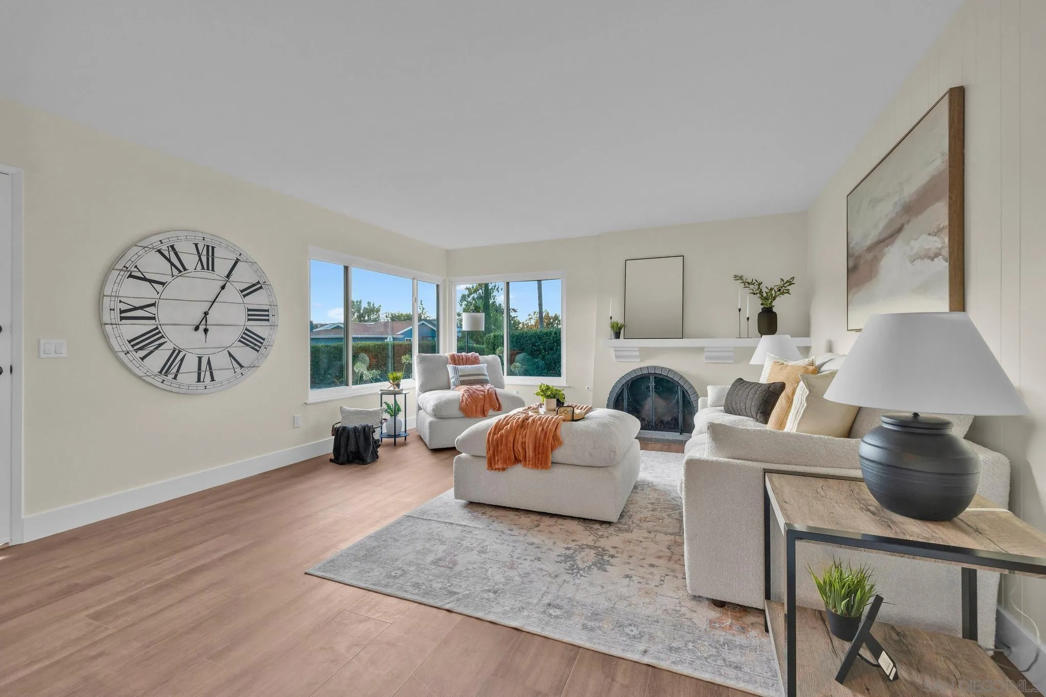 https://cdn.realtyfeed.com/cdn/127/250037336/dae86af47ee7cdf55c90b019238637e5.webp