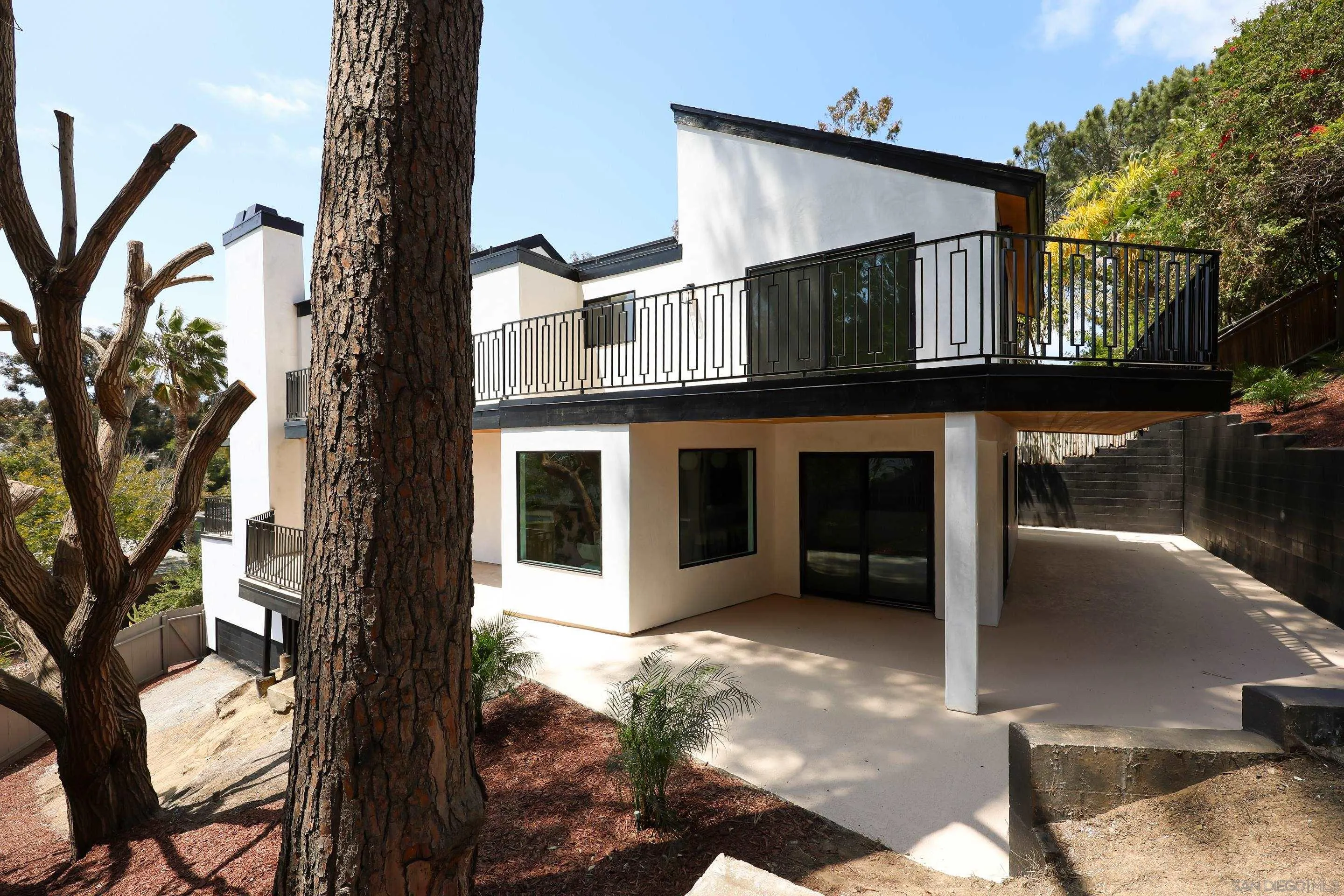 https://cdn.realtyfeed.com/cdn/127/250037339/692c11822e6566e9559836b616fd6ba8.webp
