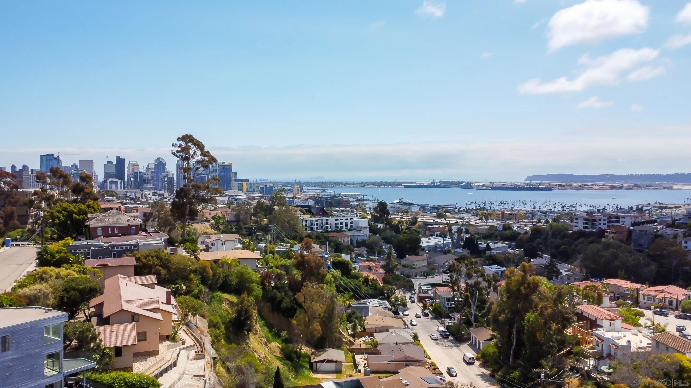 https://cdn.realtyfeed.com/cdn/127/250037339/7569d5d3a7507a210938508a86fe163a.webp