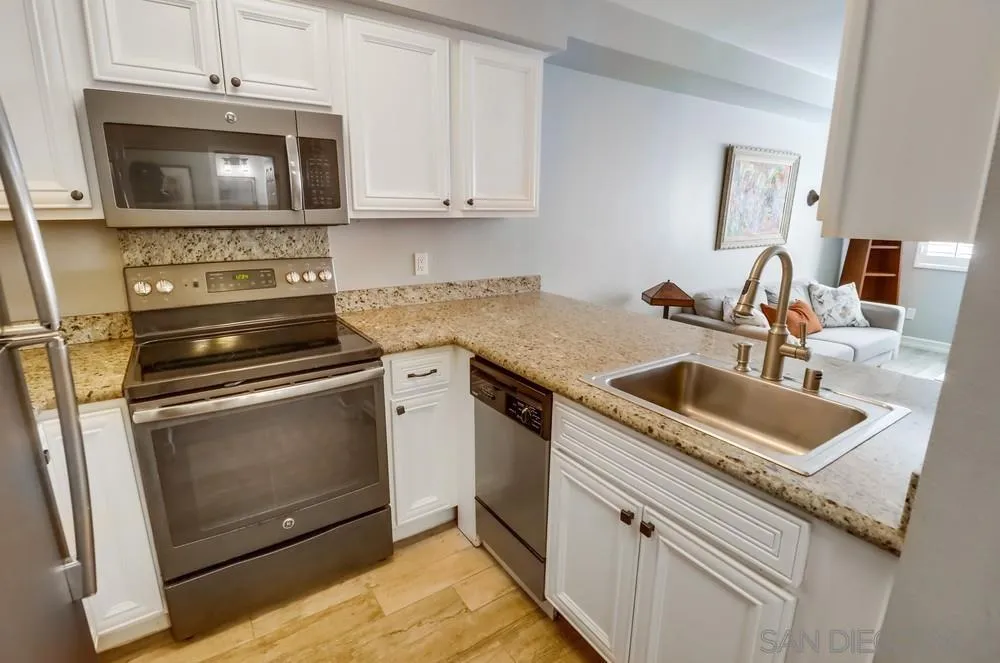 https://cdn.realtyfeed.com/cdn/127/250037340/4141358d55c72ce31f884f56de74da92.webp