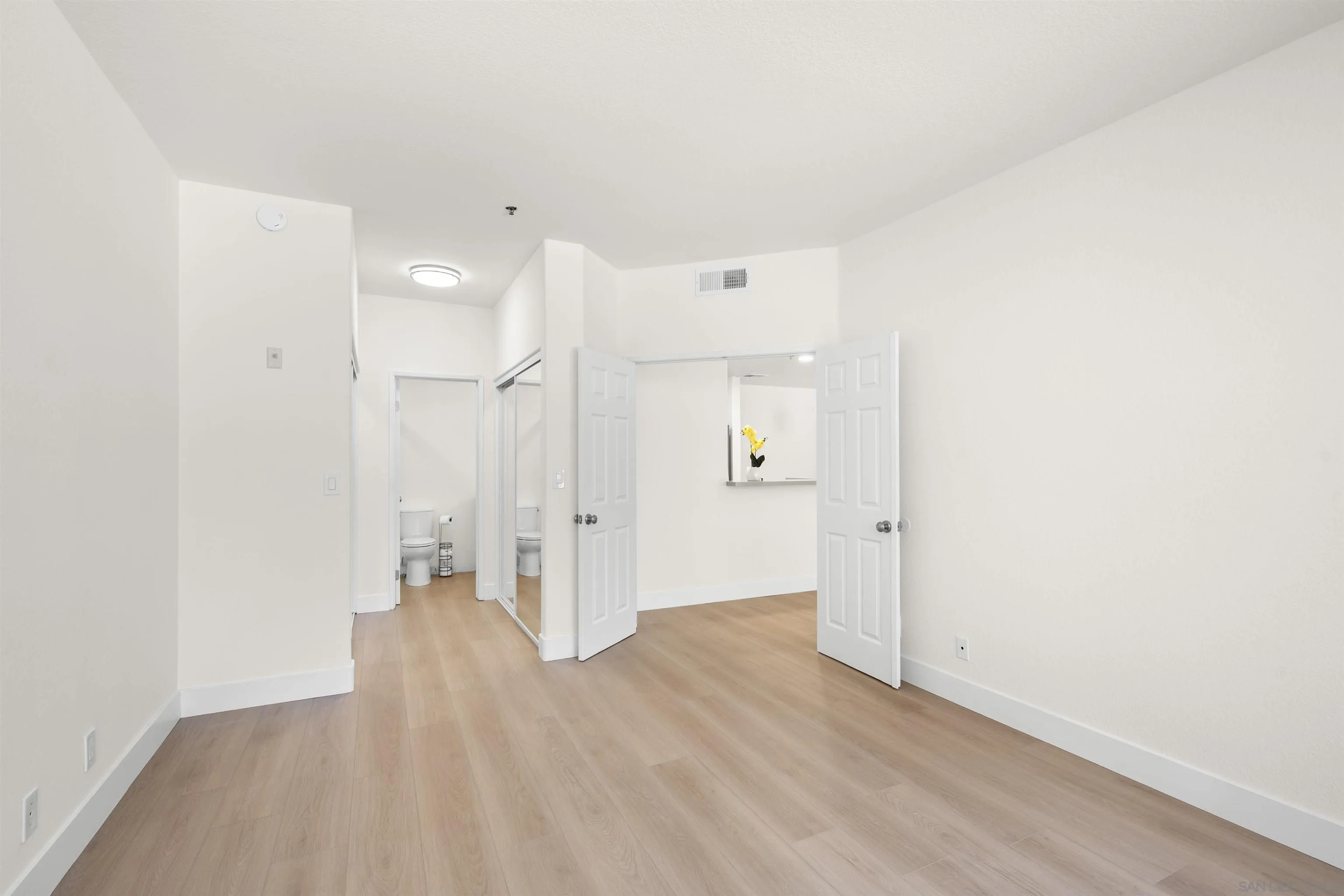 https://cdn.realtyfeed.com/cdn/127/250037342/3b72bbfd8cd4efa5e9ca90835436133d.webp