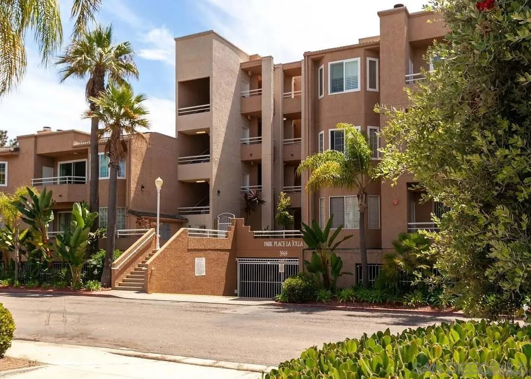 https://cdn.realtyfeed.com/cdn/127/250037342/8513389ba33d90099b8845fa19085d30.webp