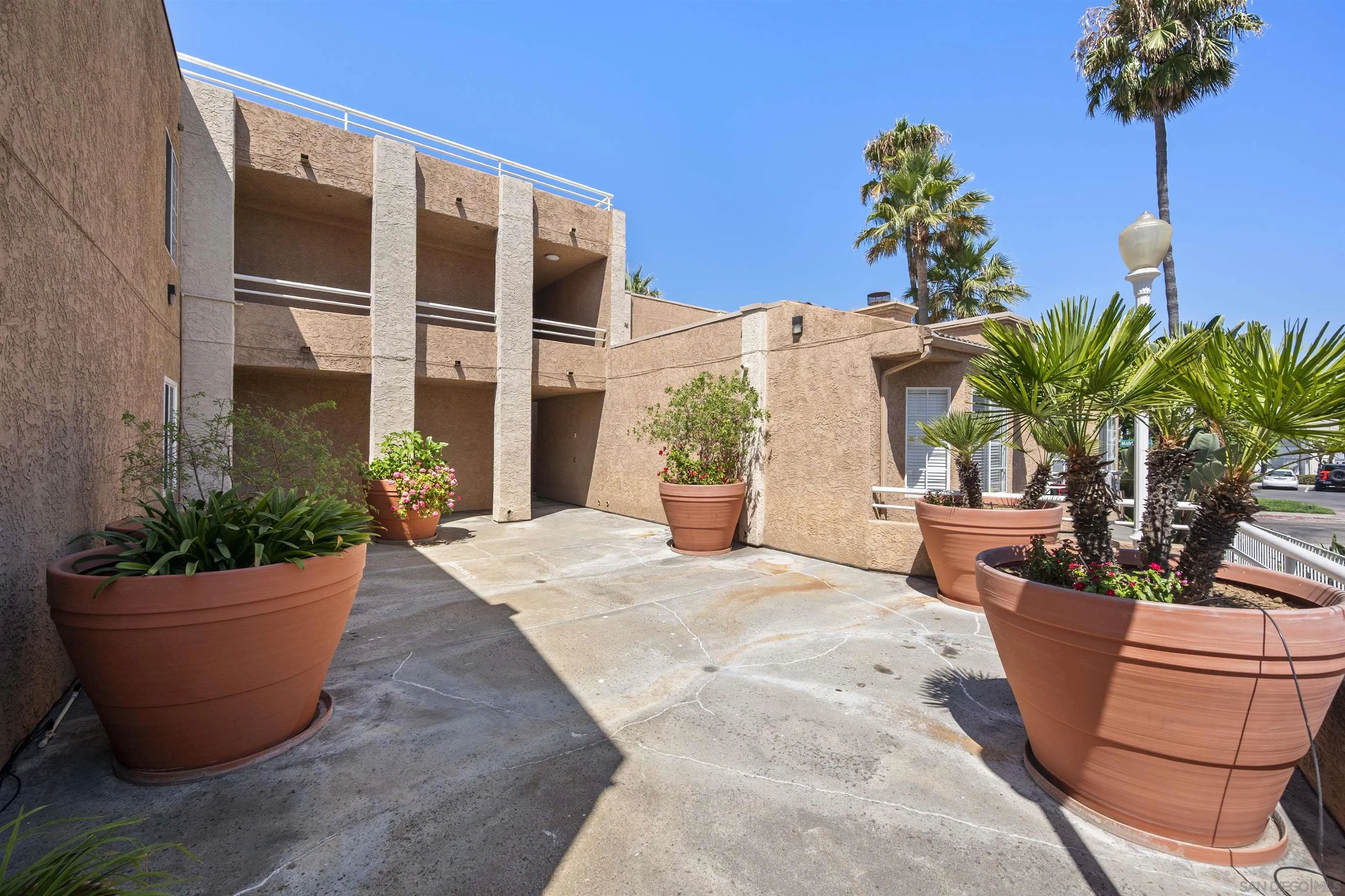 https://cdn.realtyfeed.com/cdn/127/250037342/ab639a33d5dc3733c216d774876f3696.webp