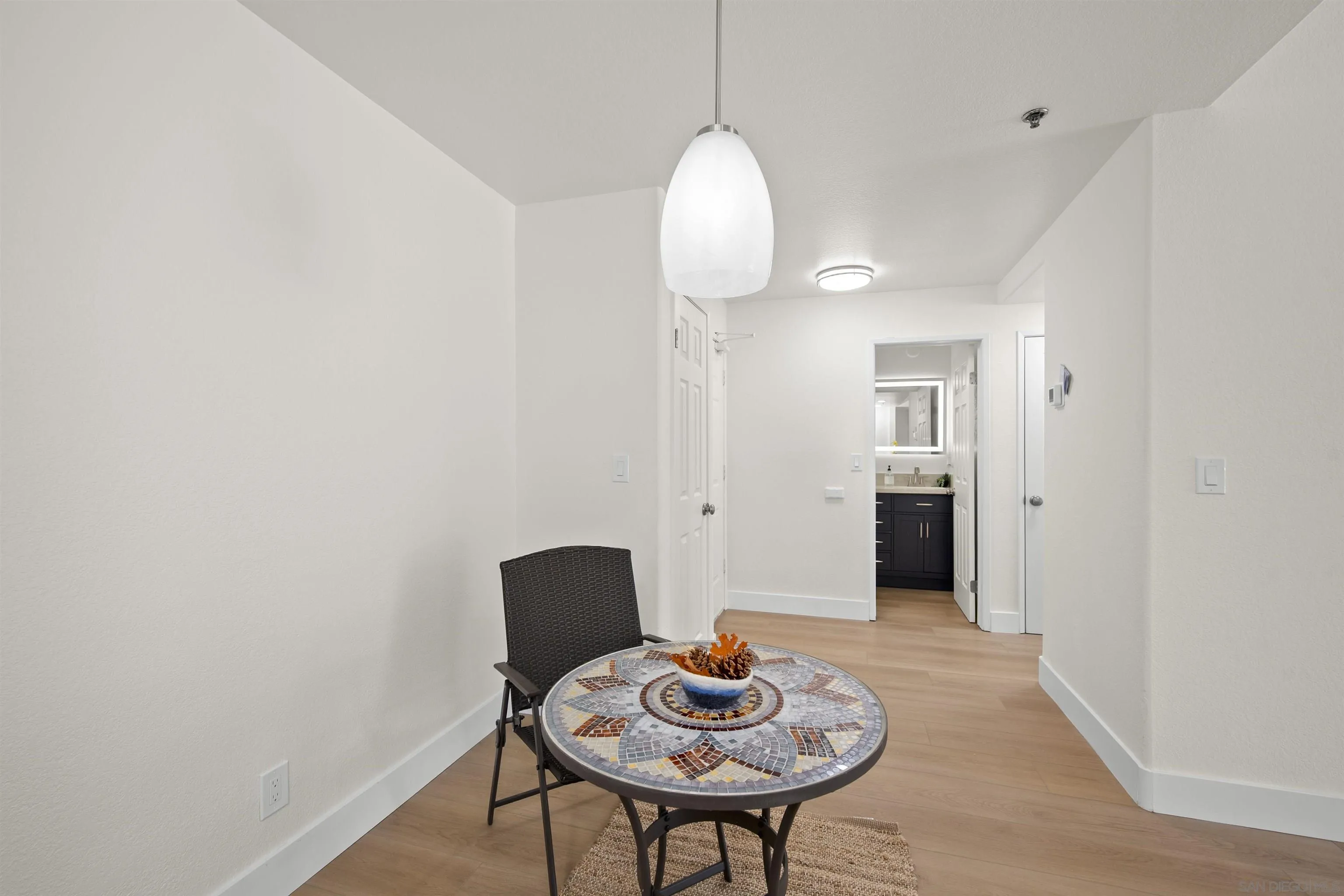 https://cdn.realtyfeed.com/cdn/127/250037342/dc4c024a4da8a1fe820086d623785a9e.webp