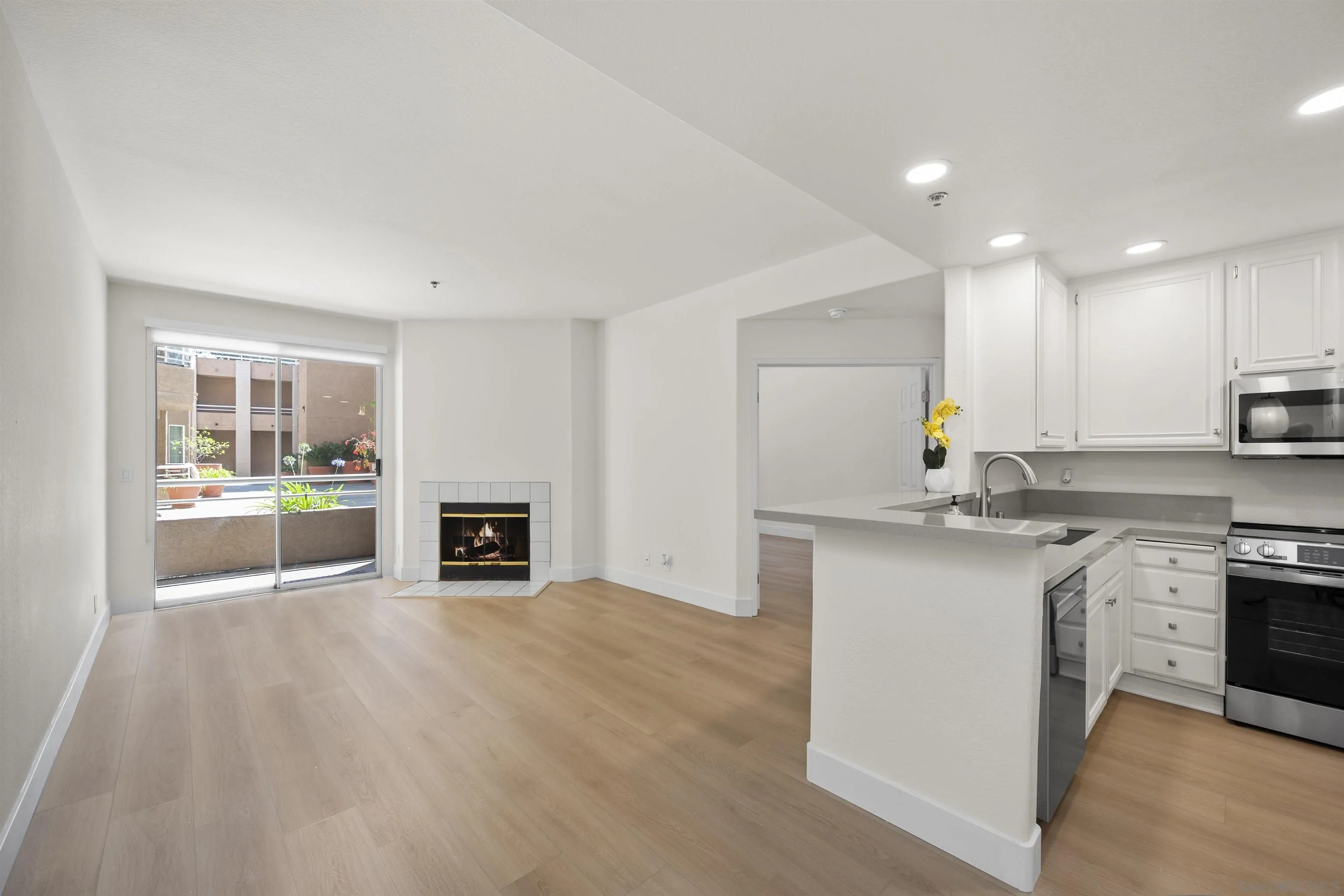 https://cdn.realtyfeed.com/cdn/127/250037342/fde8fe4286fc525ccb2e8429f05a8b2f.webp