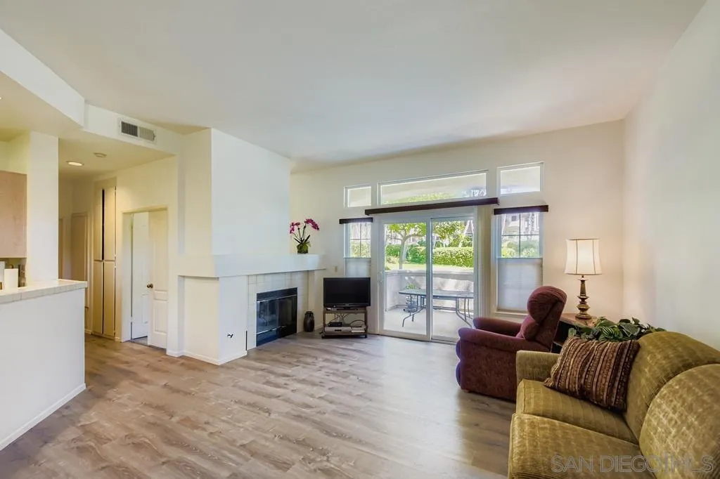 Photo #5: 250037346 Listing 