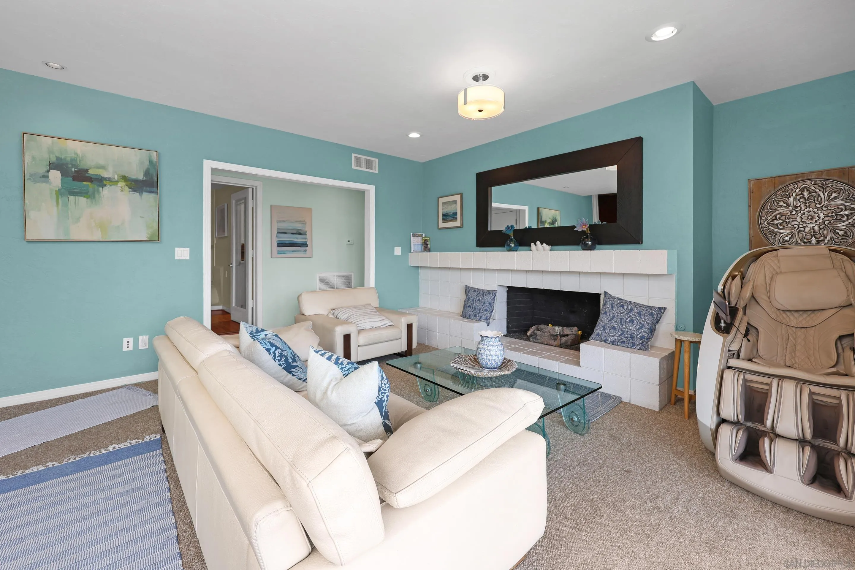 https://cdn.realtyfeed.com/cdn/127/250037348/1eed84b495a5a2563b9603e929d17724.webp